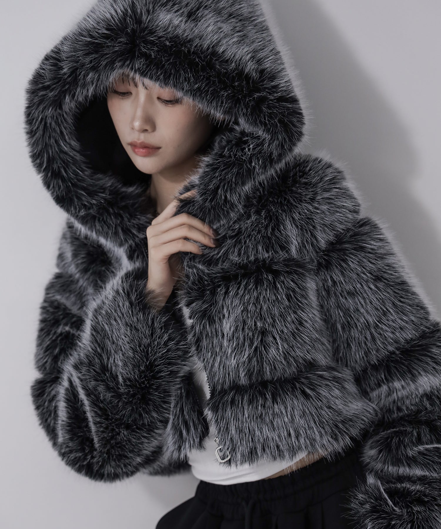 フェイクファーフーディショートコート / fake fur hoodie short coat