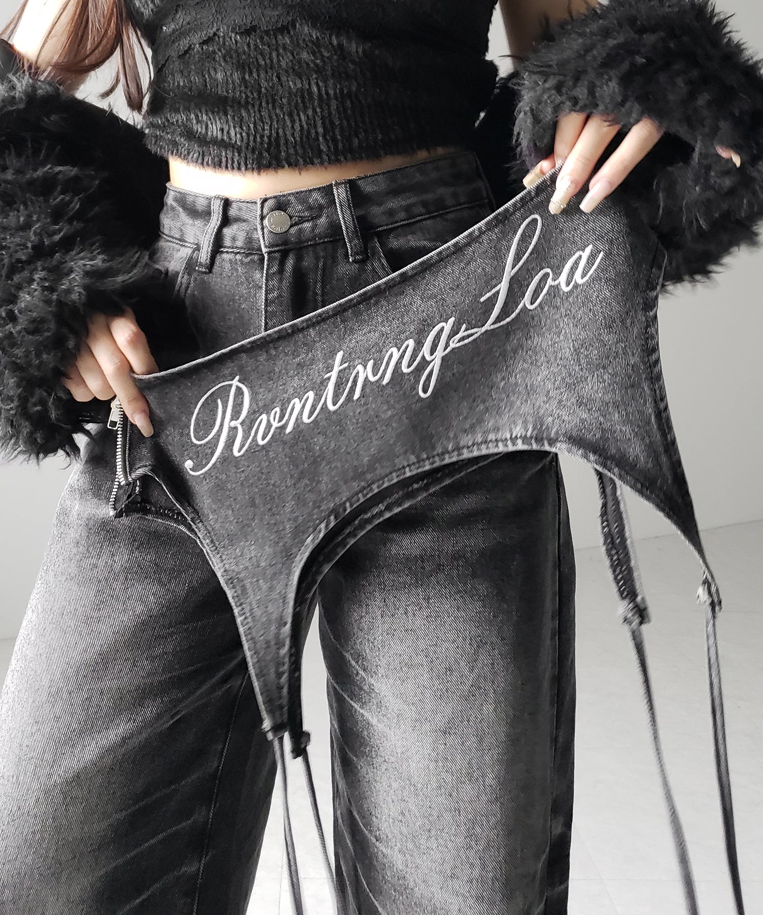 【 2WAY 】レタリングロゴ刺繍ガーターヴィンテージワイドデニム / lettering logo embroidery garter vintage wide denim