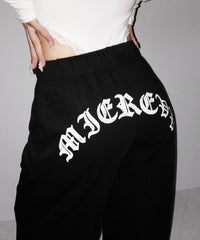 FREE / BLACK