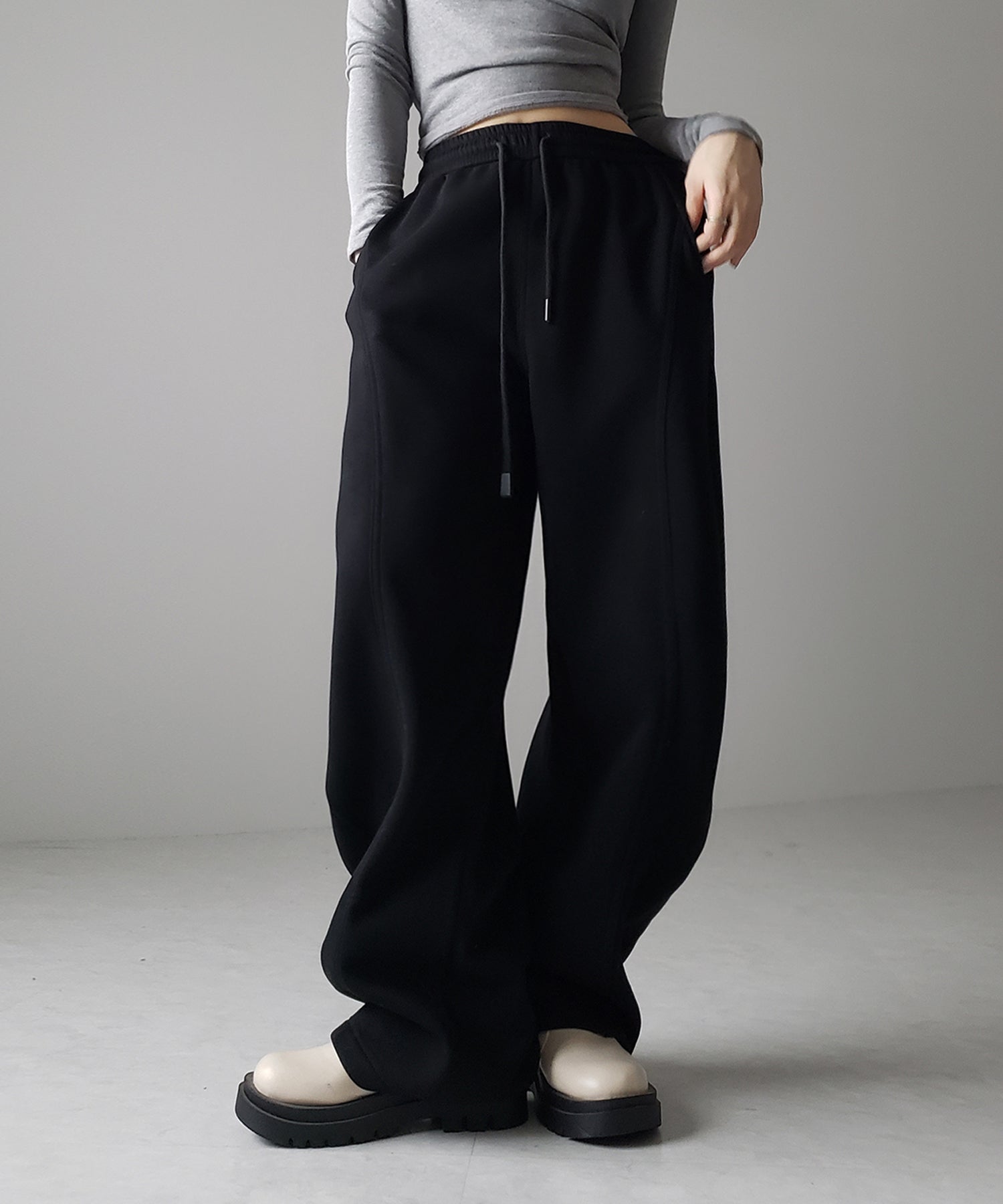 【 裏起毛 】カーブラインサイドタックワイドスウェットパンツ