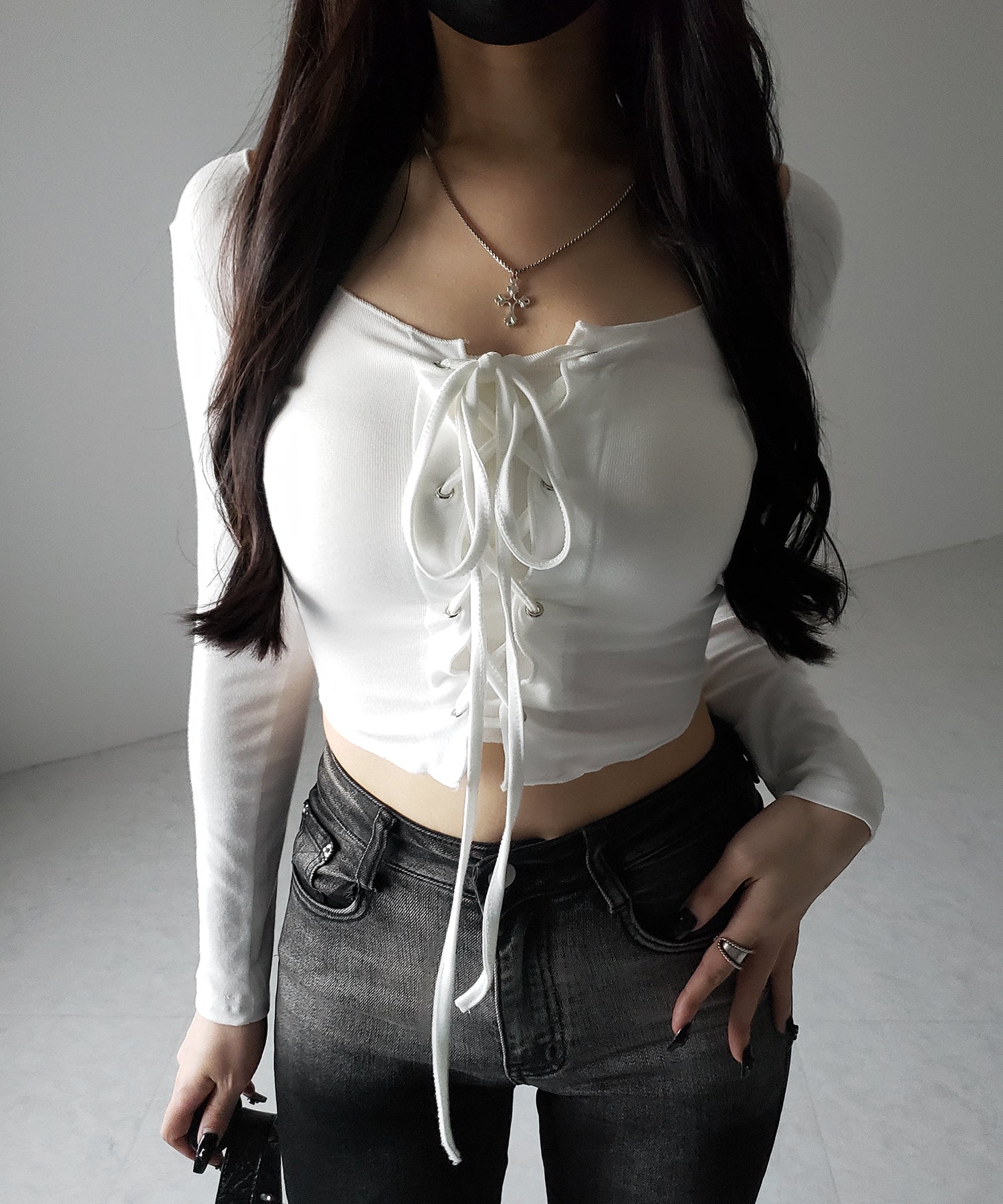 【 3color 】レースアップフロントリボンショートスリムトップス / lace up front ribbon short slim tops