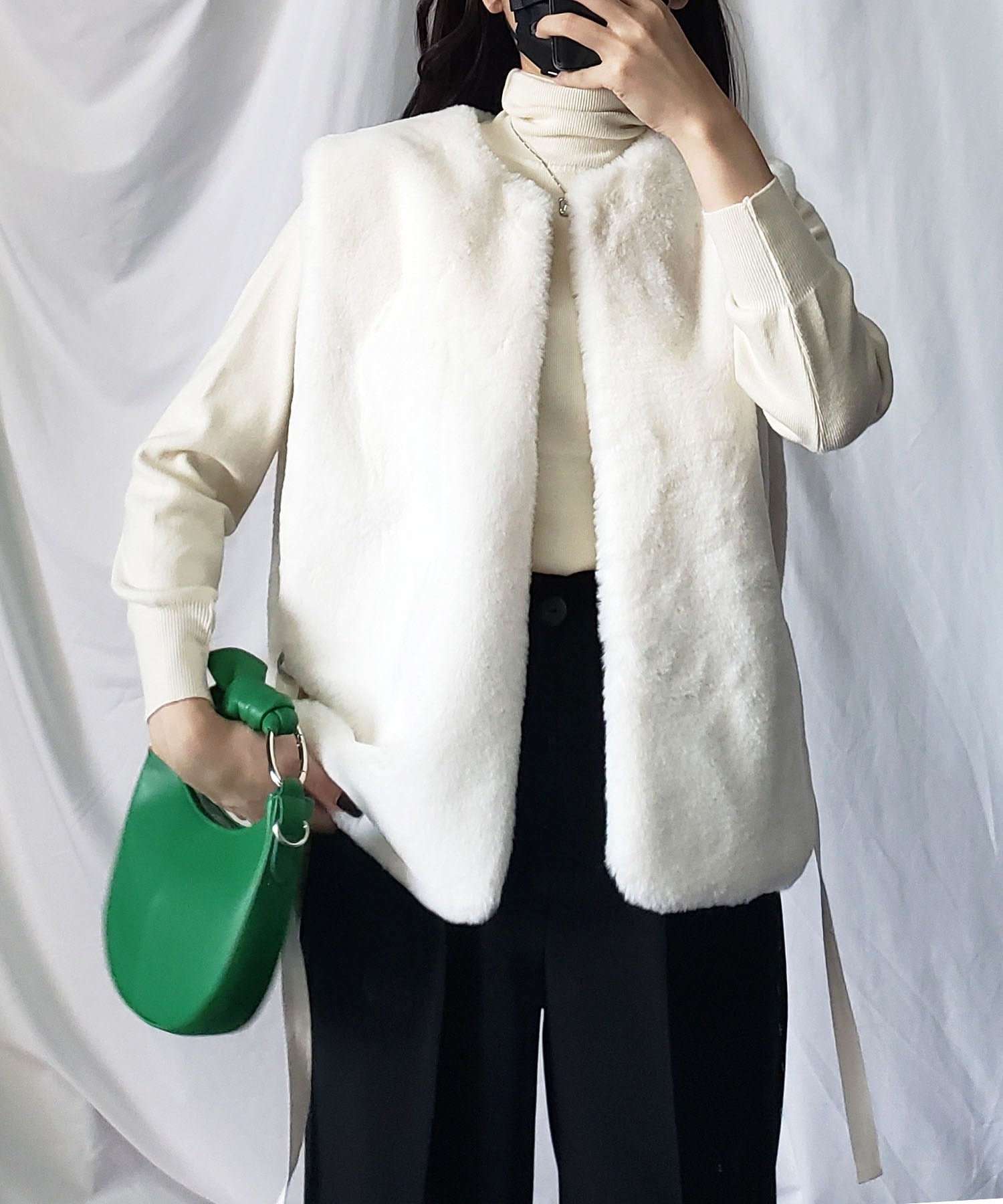 スムースタッチサイドスリットフェイクファーベスト