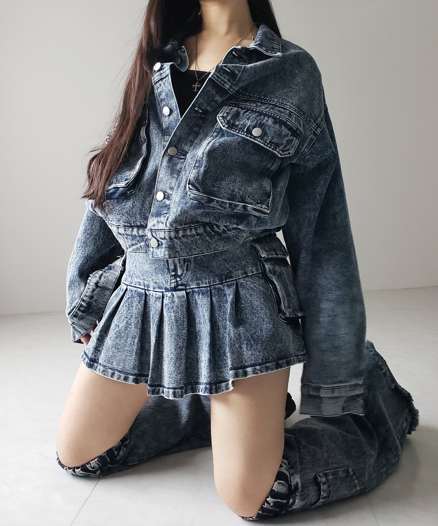 【 セットアップ着用可能 】ヴィンテージケミカルブリーチプリーツデニムミニスカート / vintage bleached pleated denim mini skirt