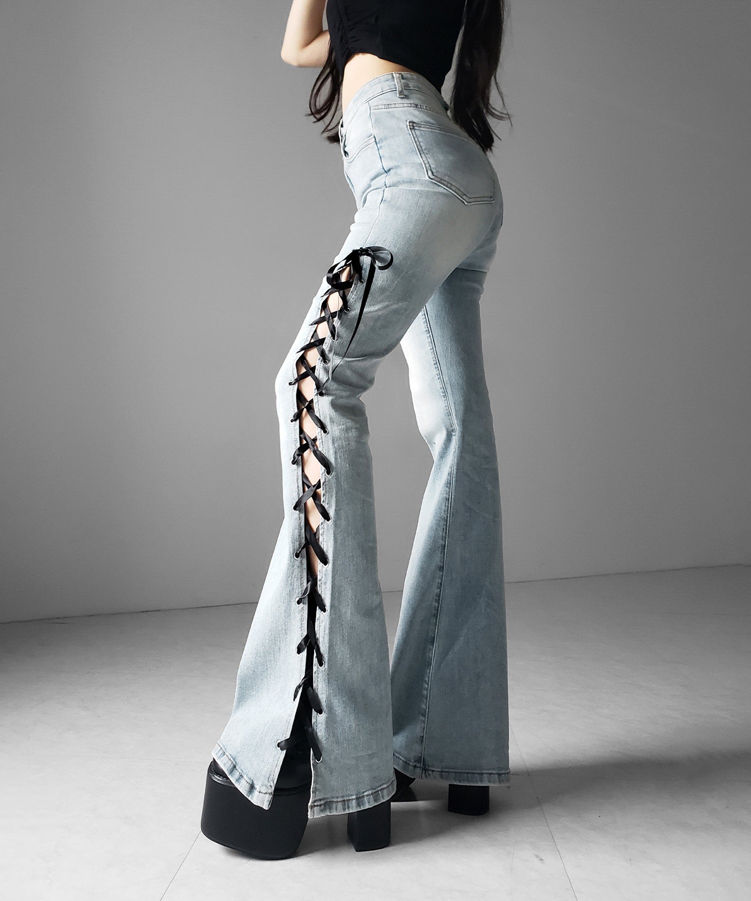 サテンリボンレースアップカットアウトストレッチフレアデニム / satin ribbon laceup cutout stretch flare denim