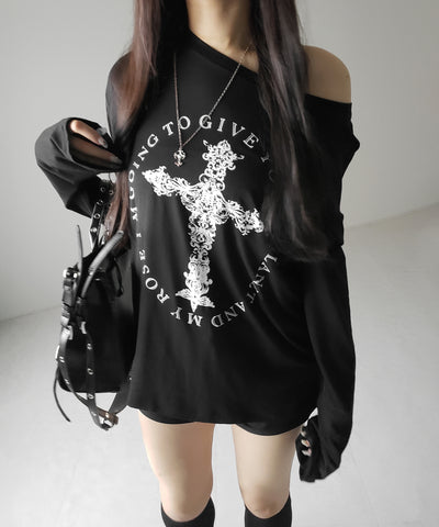 【 ワンショルにできる2way 】クロスロゴプリントワンショルルーズシアーTシャツ / 2WAY cross logo print one shoulder loose sheer T-shirt