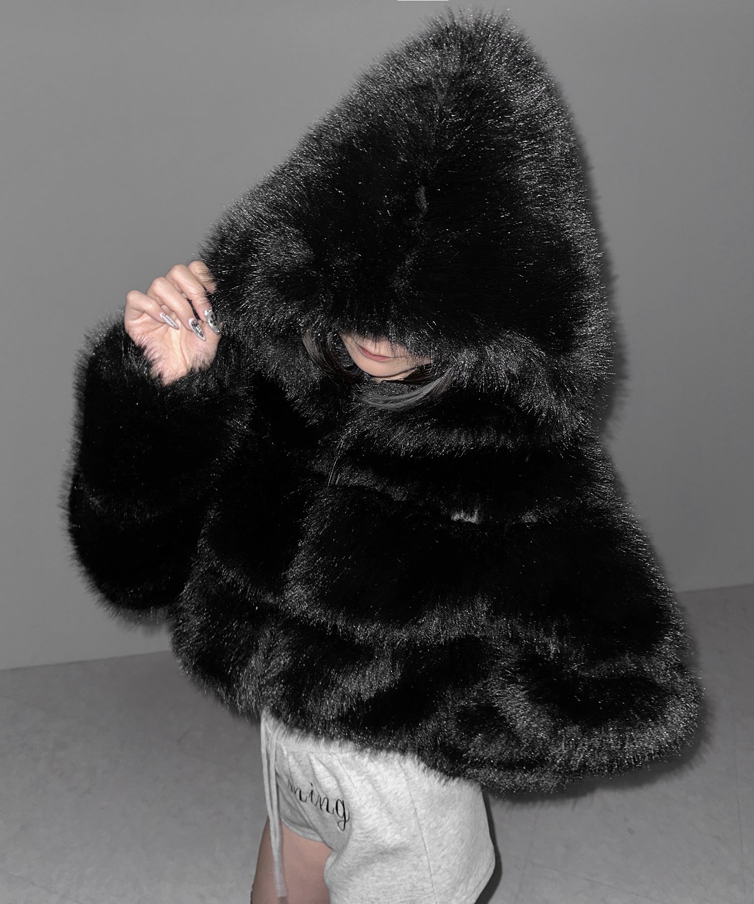 フェイクファーフーディショートコート / fake fur hoodie short coat