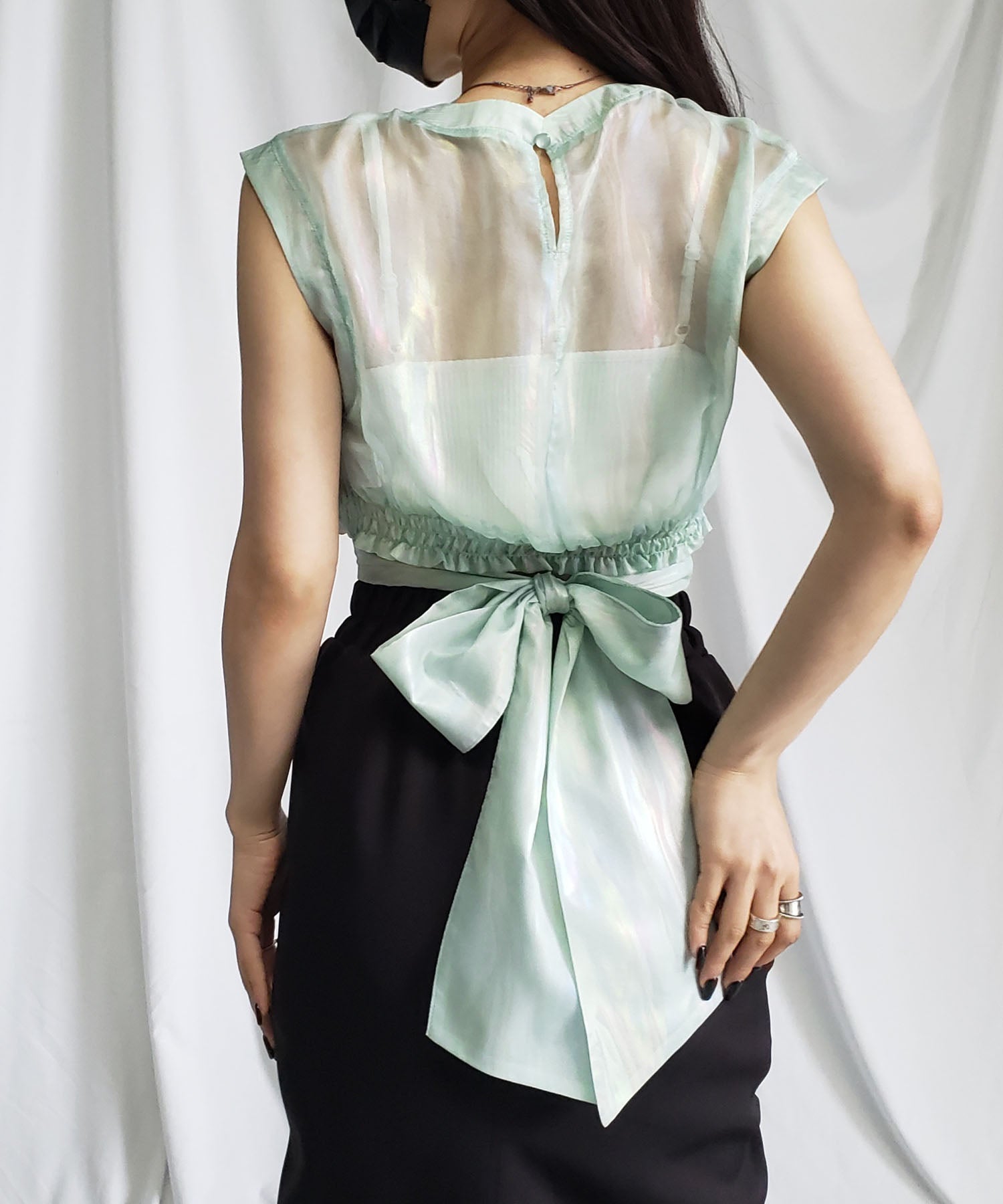 【 3color 】オーロラグロスオーガンジーバックリボンショートブラウス / Aurora gloss organdy back ribbon short Blouse