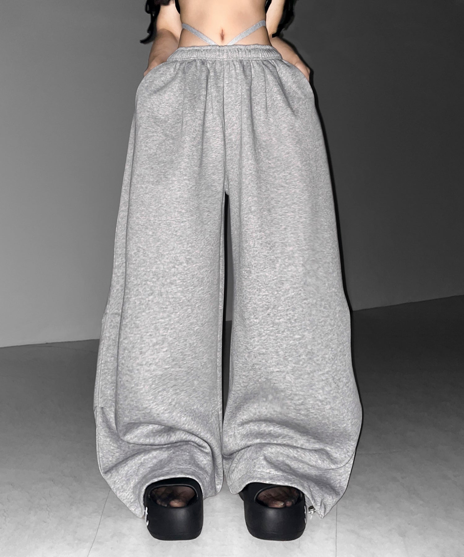 ウエストストリングタックワイドスウェットパンツ / waist string tack wide sweat pants