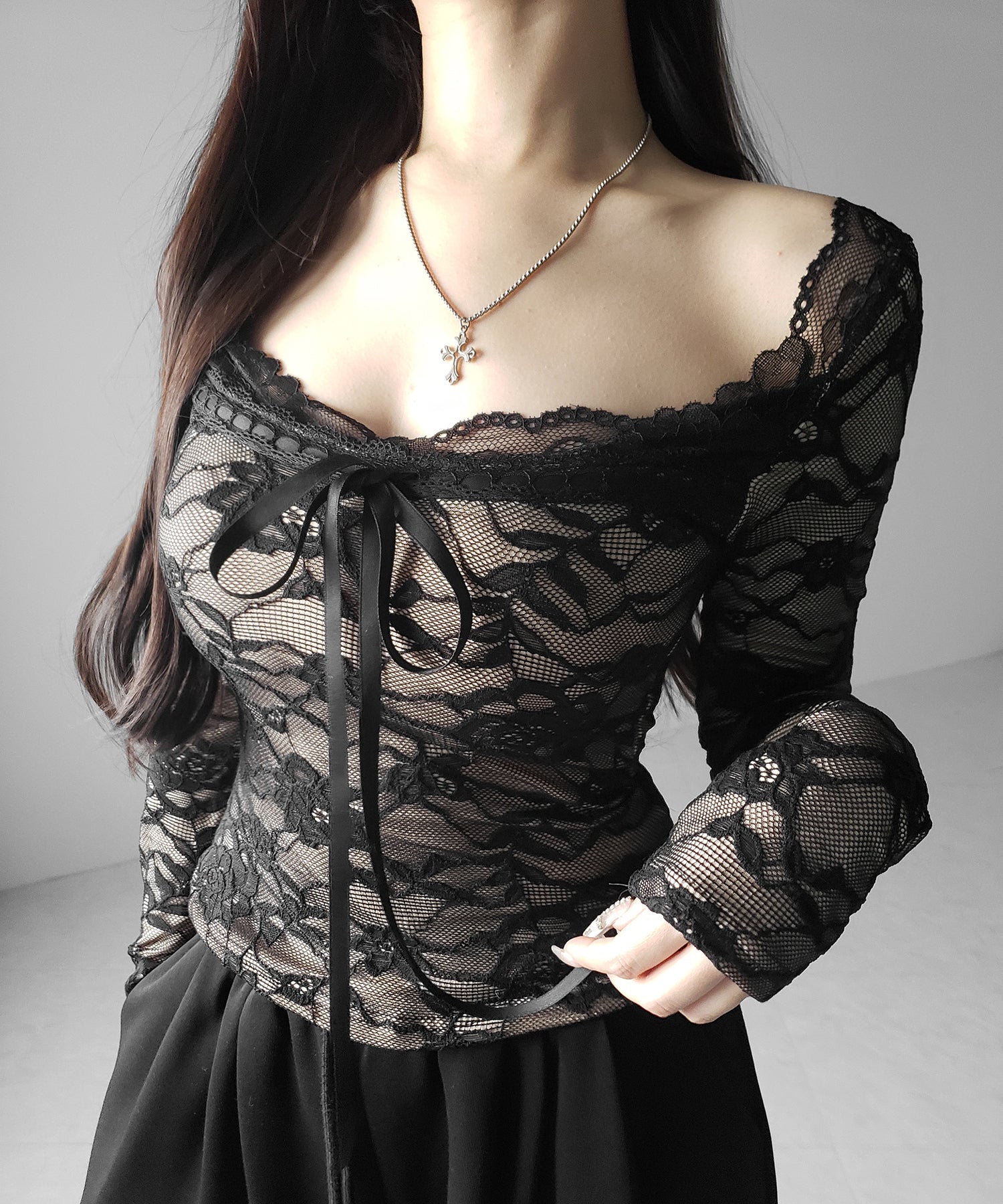 【 裏起毛 】フロントリボンレースレイヤードスクエアネックトップス / urakimo front ribbon lace layered square neck