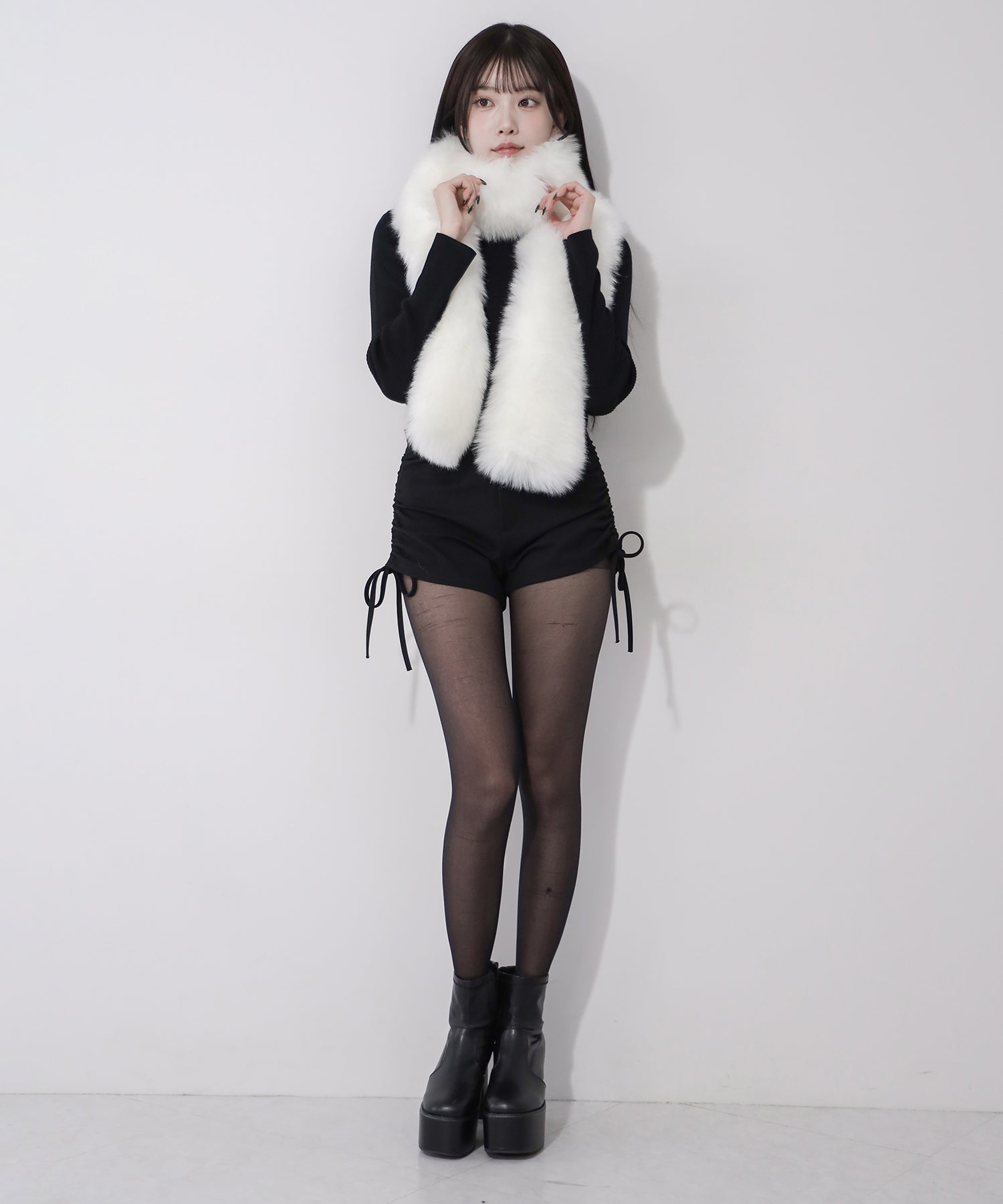 フェイクファーボリュームロングマフラー / fake fur volume long muffler