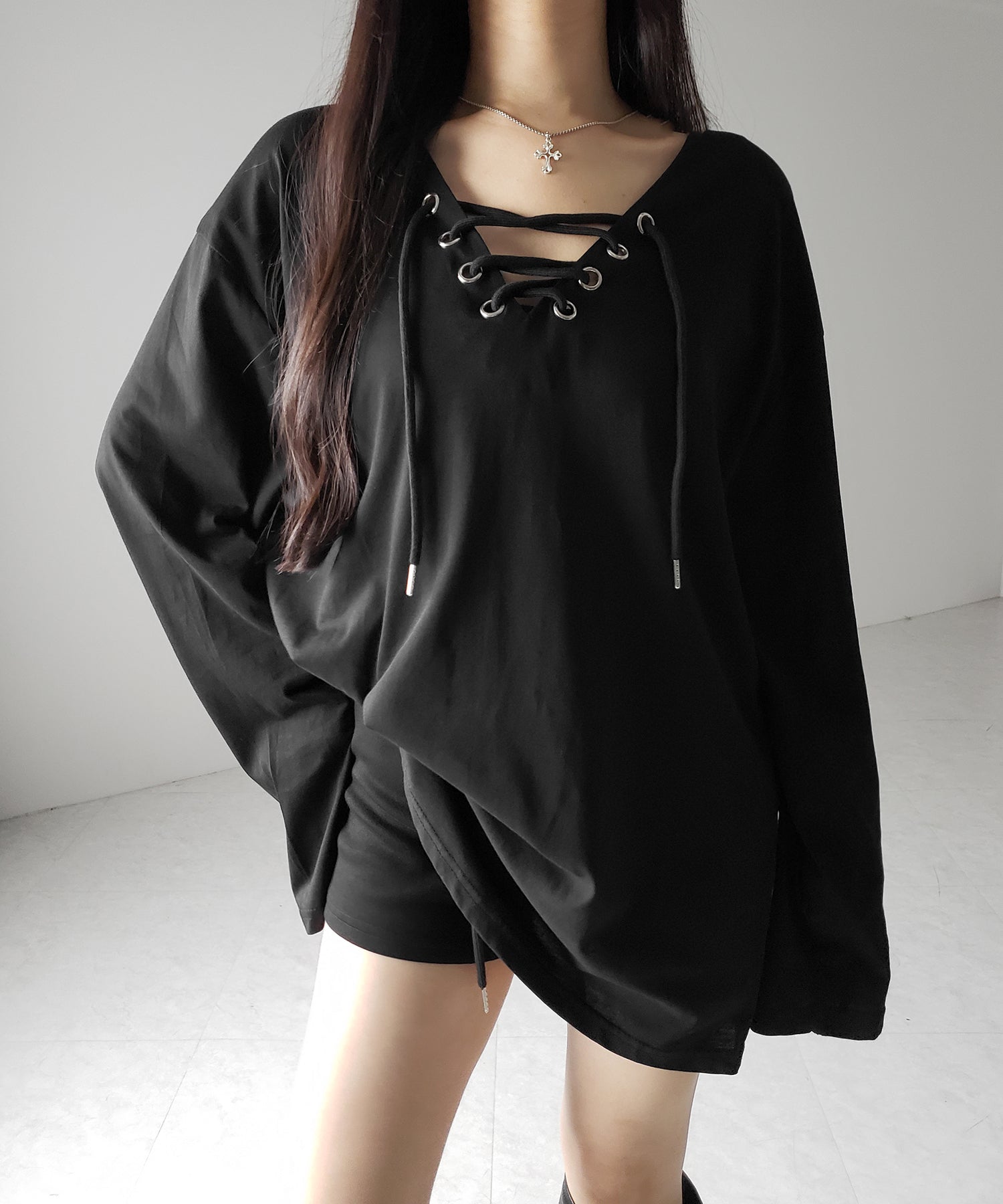 【 2color 】レースアップルーズシルエット長袖ビッグTシャツ / laceup loose silhouette long sleeve big T-shirt