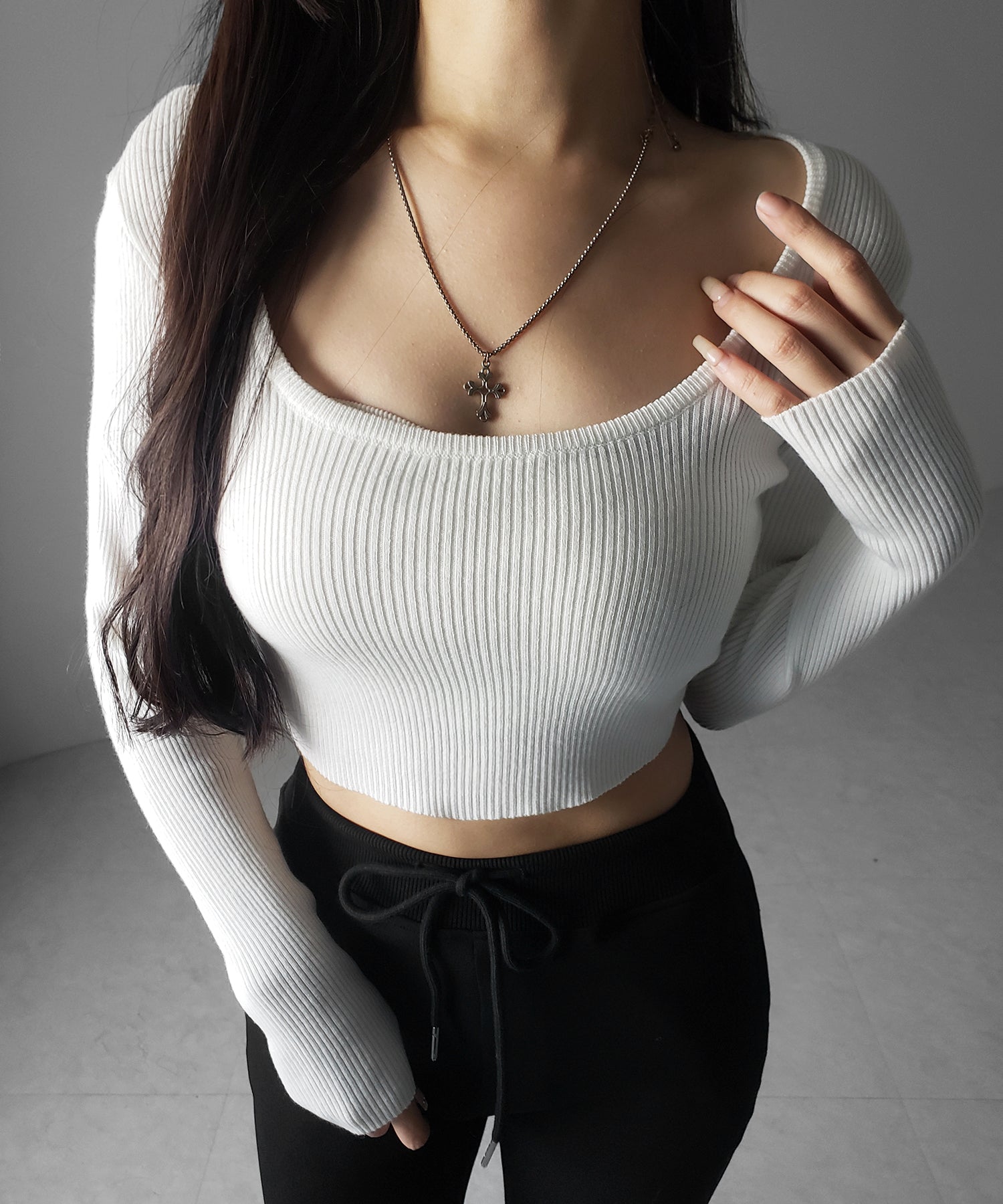 スクエアネックショートリブニットトップス / square neck short rib knit tops