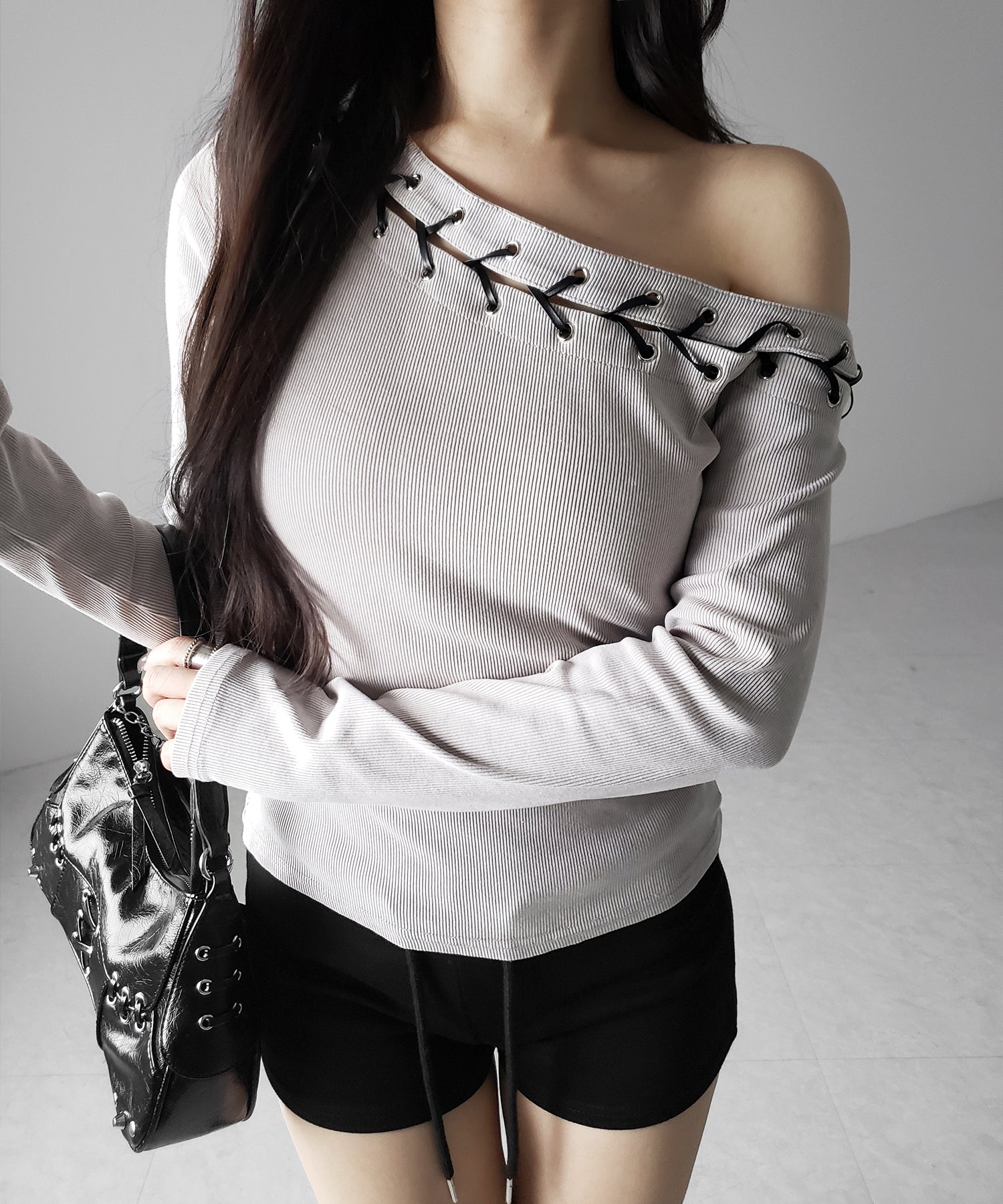 ヴィンテージカットアウトレースアップワンショルリブトップス / vintage cutout laceup one shoulder lib tops