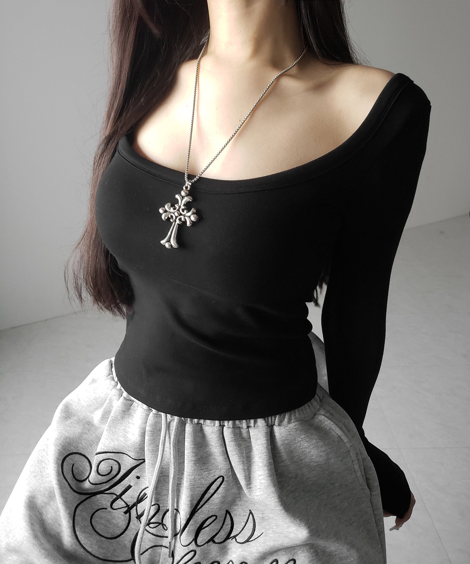 【 オフショル可能な2WAY / カップ付き 】裏起毛スクエアネックぴちカットソートップス / urakimo square neck pichi cutsew tops