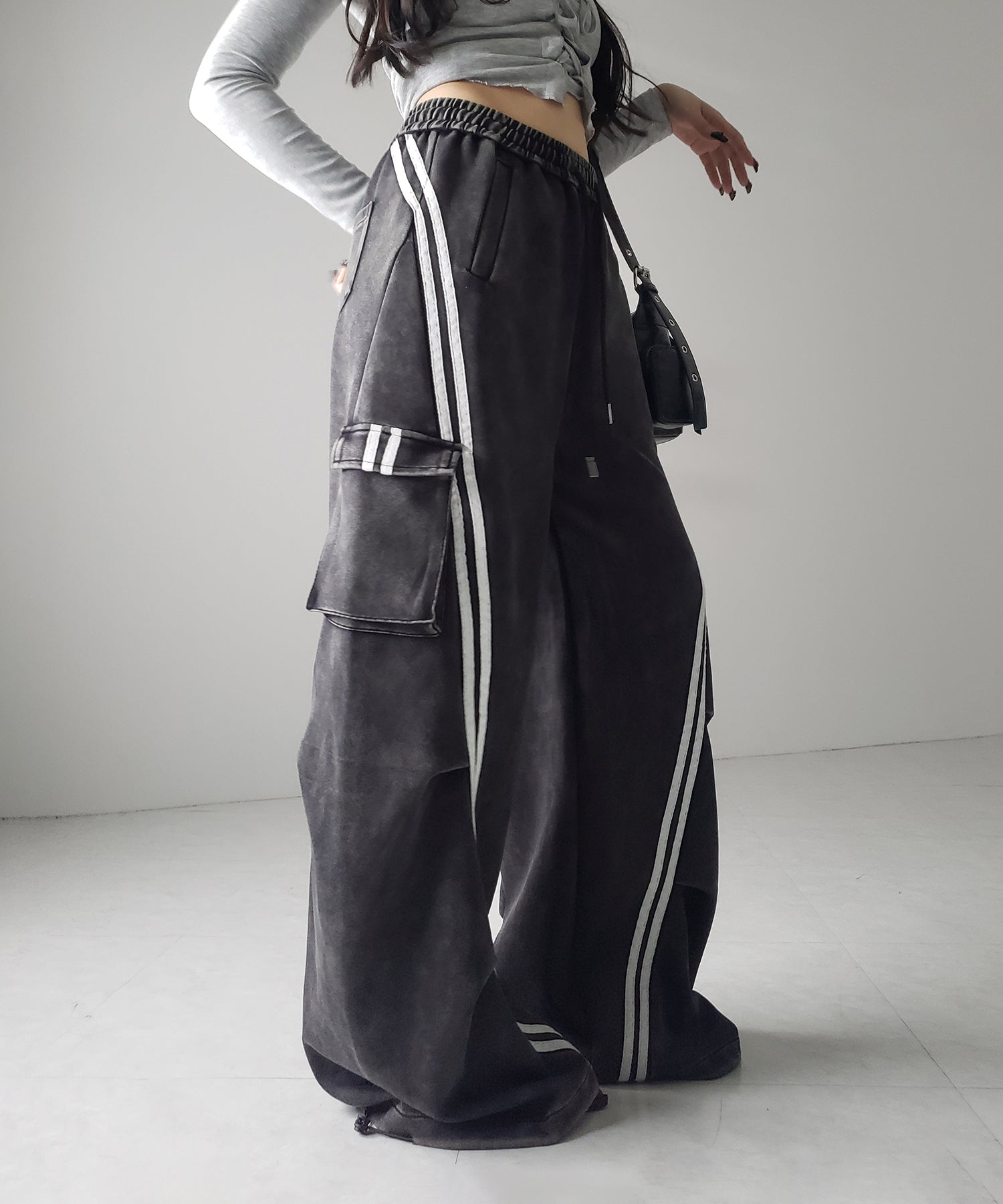 【 裾絞り可能2WAY 】ピグメントヴィンテージサイドラインタックワイドスウェットパンツ / pigment vintage sideline tuck wide sweatpants