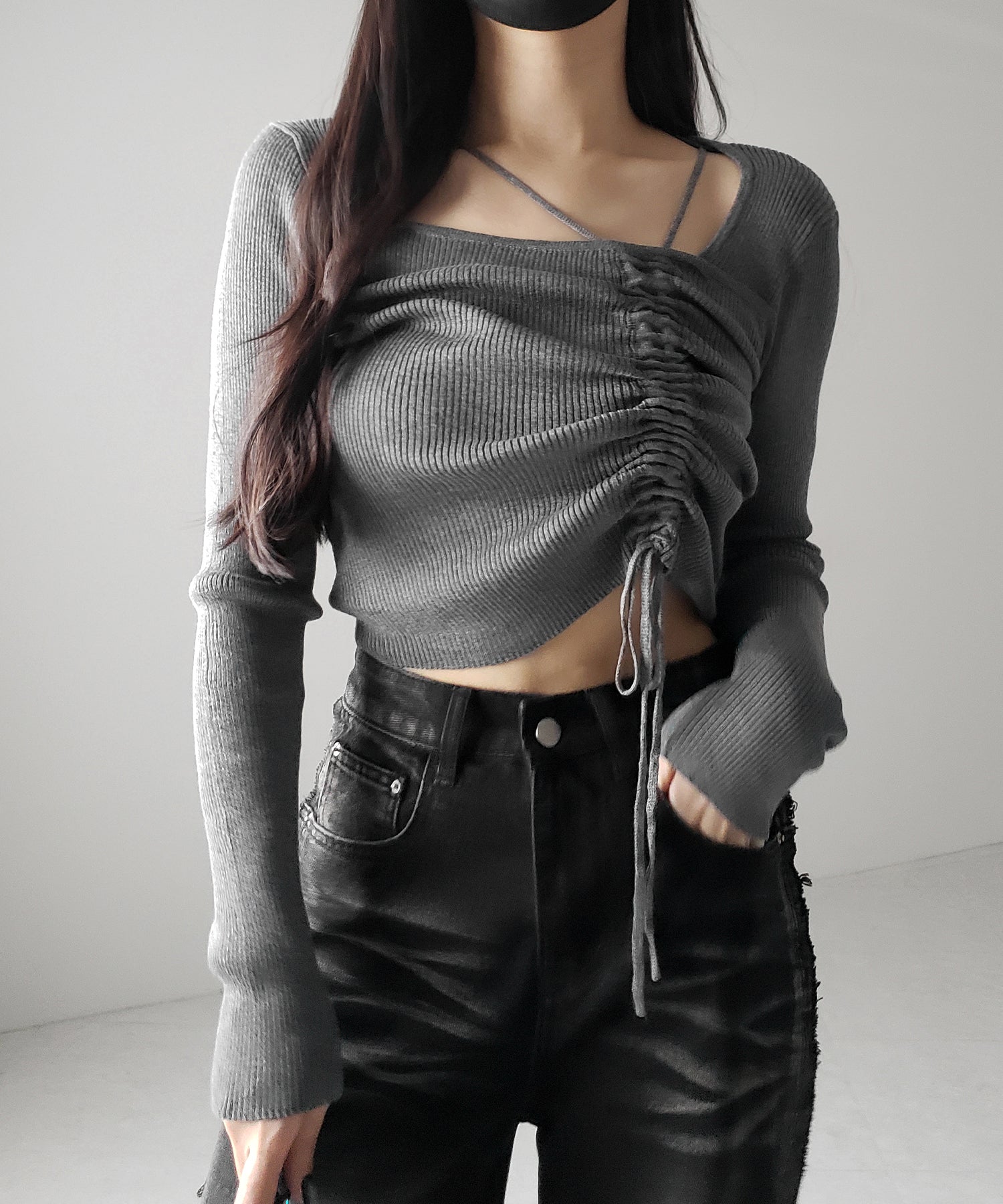 ダブルストラップシャーリングリボンリブニットトップス / double strap shirring ribbon ribbed knit tops