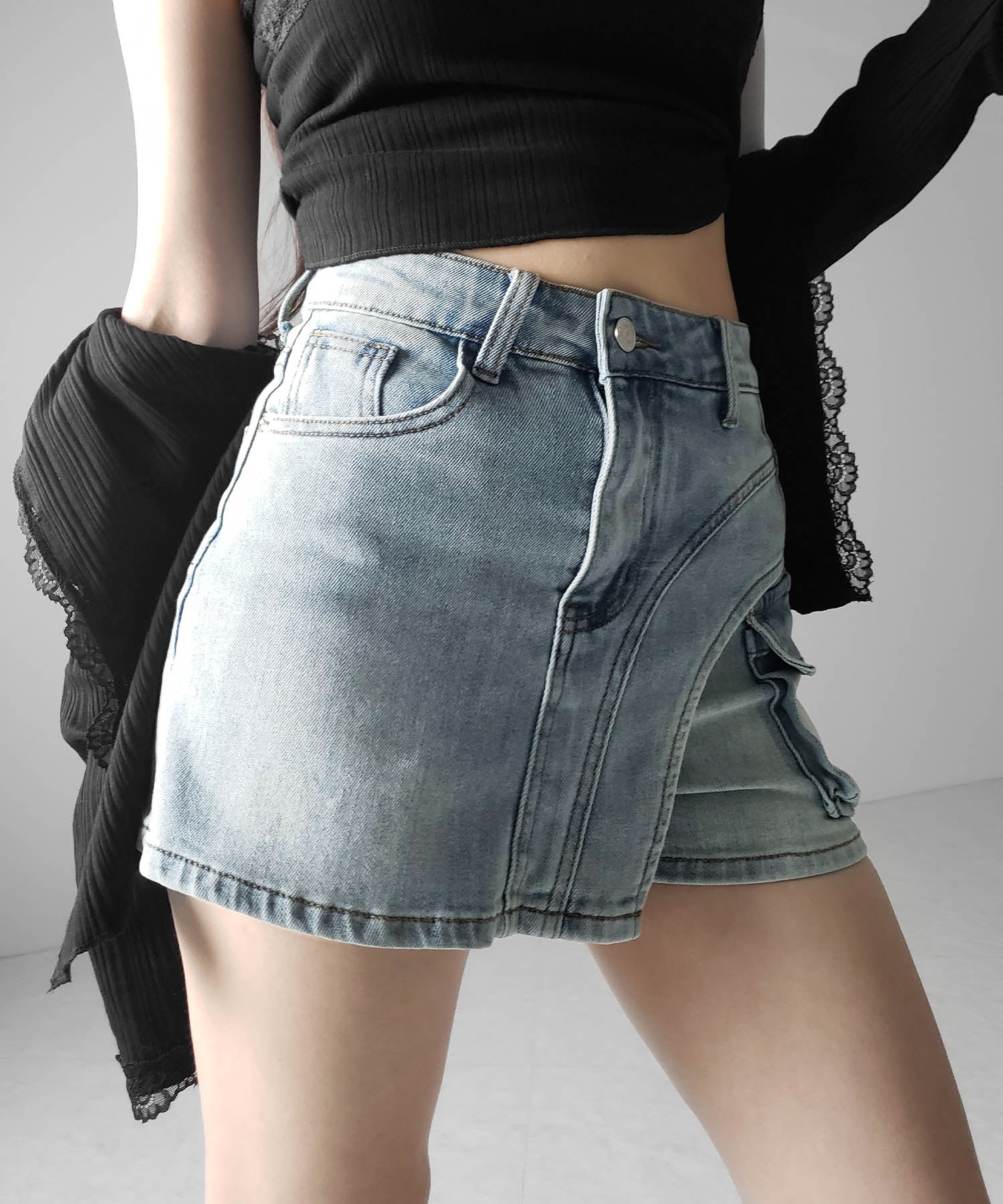 カーゴポケットレイヤードデニムミニスカパン / cargo pocket layered denim mini skirt pants