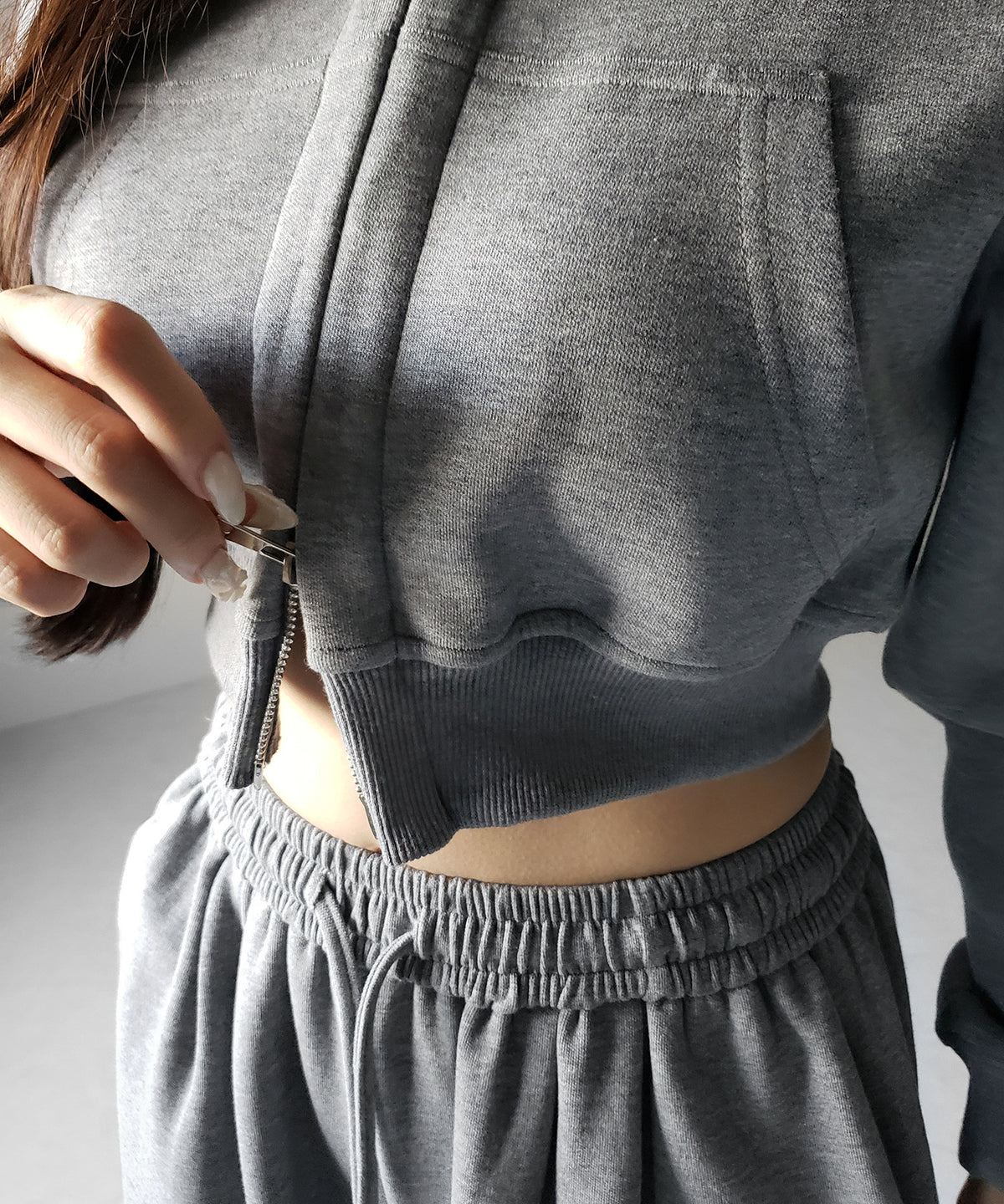 【 セットアップ 】ダブルジップショートパーカー + タックワイドスウェットパンツ SET / double zip short hoodie + tuck wide sweat pants SET