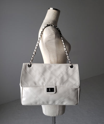 2WAY チェーンフェイクレザーフラップショルダーバッグ / 2WAY chain fake leather flap shoulder bag