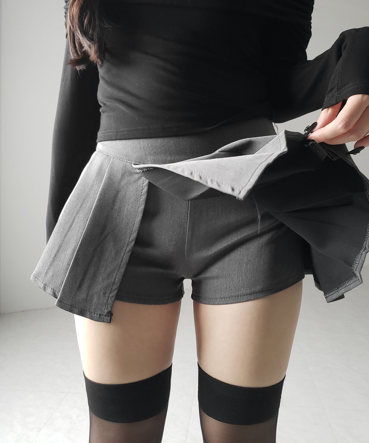 プリーツマイクロミニスカパン / pleated micro mini skirt pants