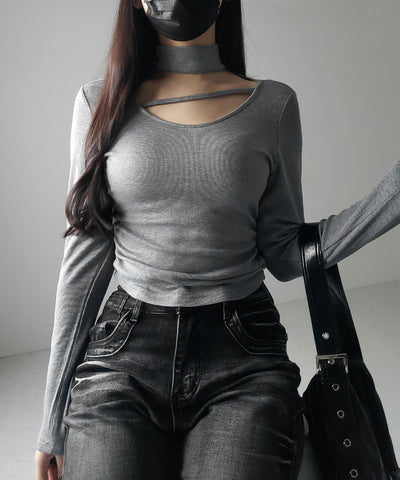 【 裏起毛 】チョーカーナナメストラップシャーリングトップス / choker naname strap shirring tops