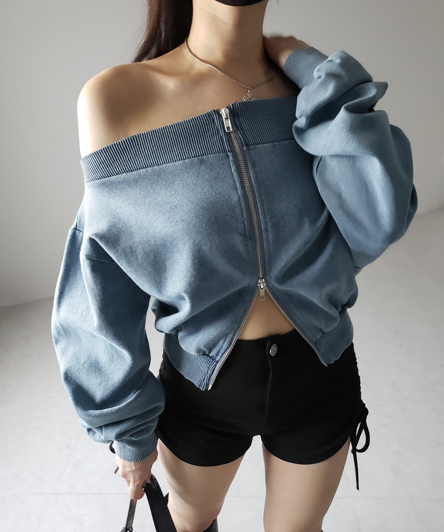 【 2color 】ダブルジップピグメントオフショルスウェットトップス / double zip pigment off shoulder sweat tops