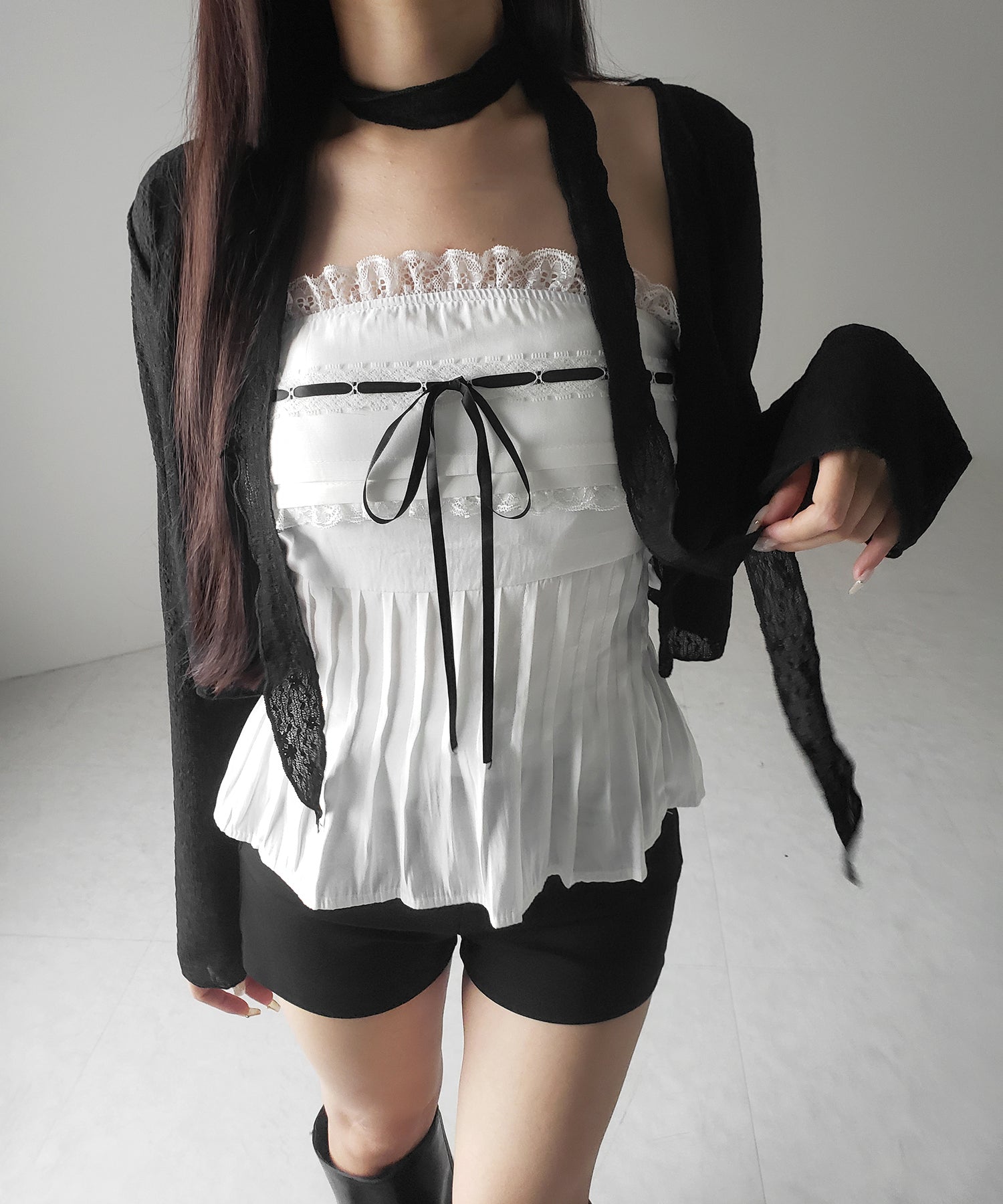 【 2color 】フロントリボンレースフレアベアトップ / front ribbon lace flare bare top