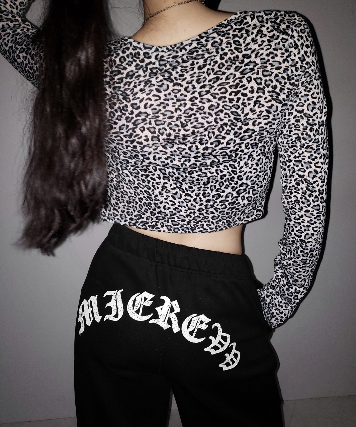 レオパードフロントリボンショートカーディガン / Leopard front ribbon short cardigan