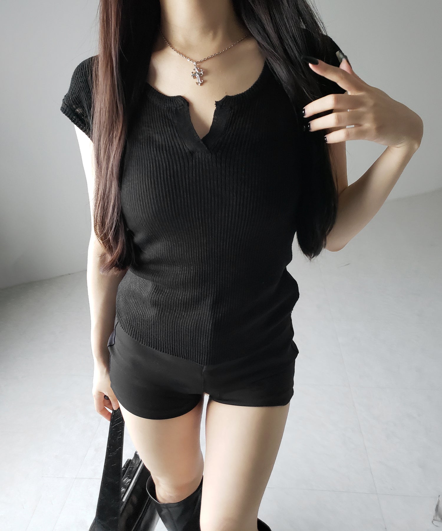 キーネックルーズシアーリブニットトップス / key neck loose sheer rib knit tops