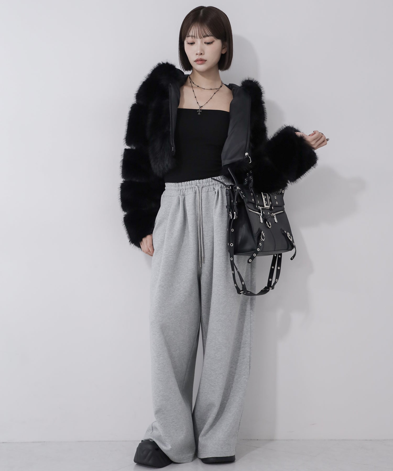 フェイクファーフーディショートコート / fake fur hoodie short coat