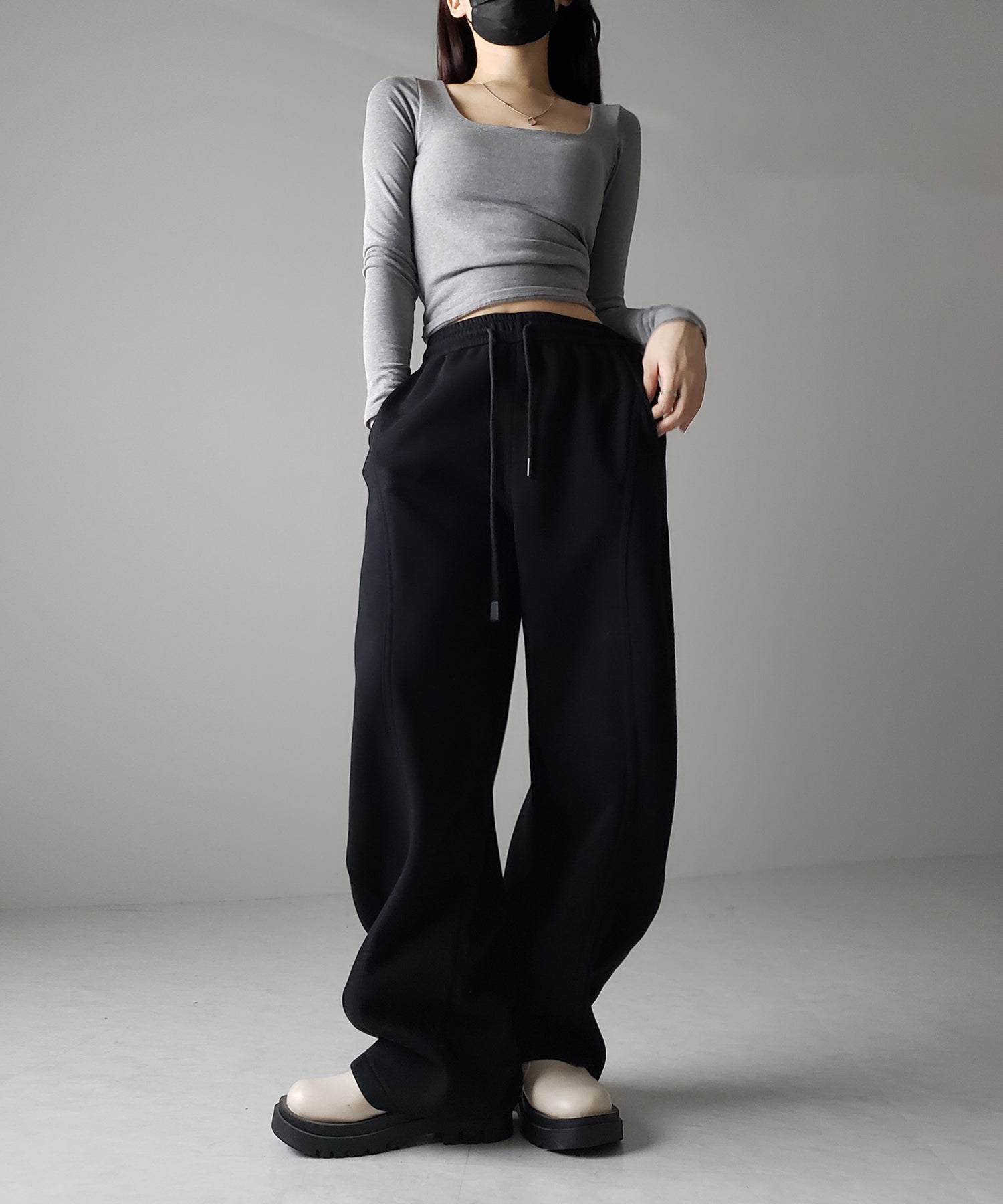 【 裏起毛 】カーブラインサイドタックワイドスウェットパンツ