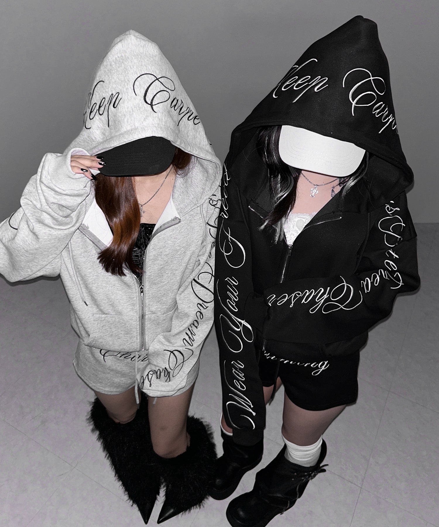 【 セットアップ 】レタリングロゴ刺繍ジップアップパーカー&ショートパンツ / lettering logo embroidery zip-up hoodie & short pants SETUP