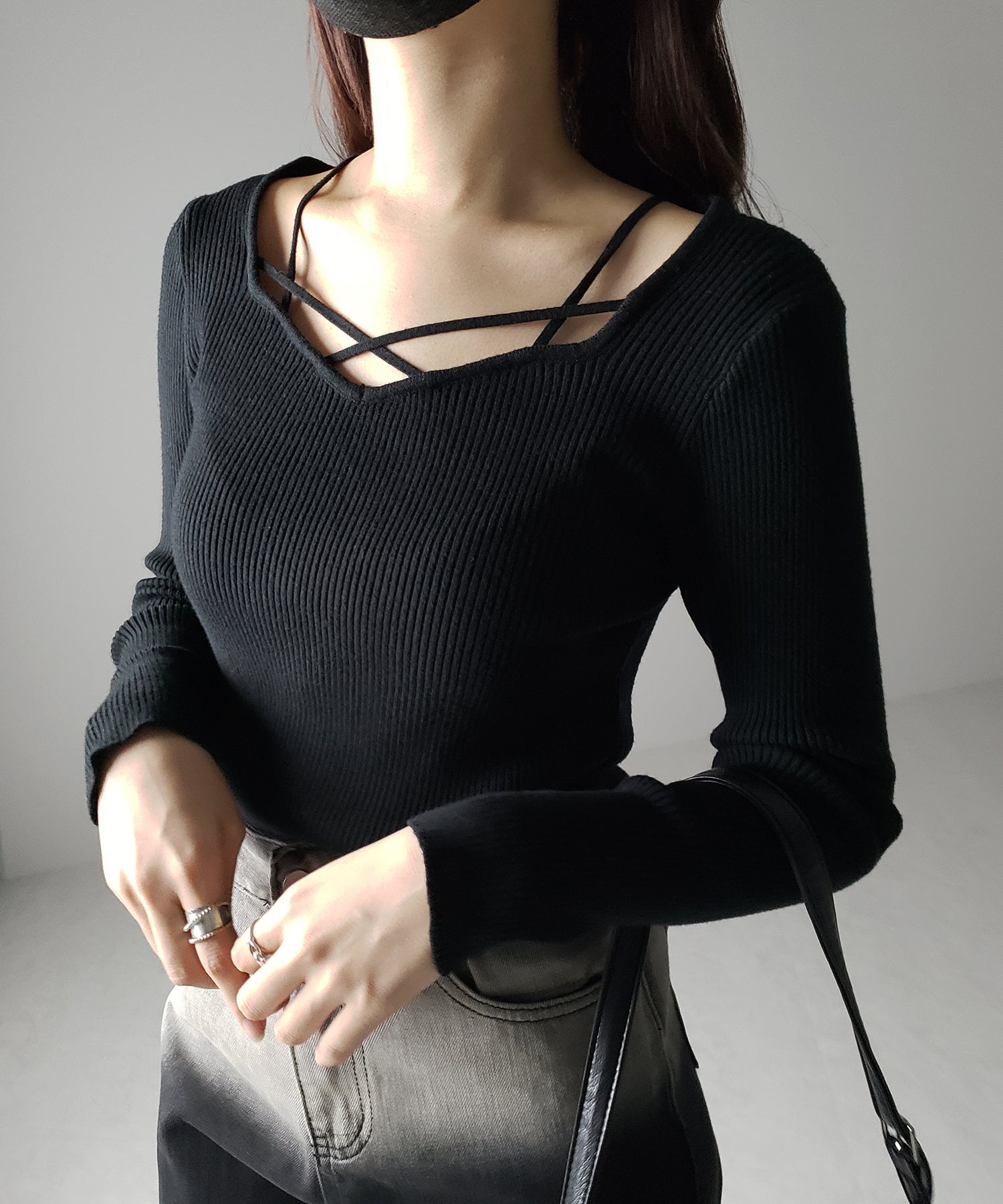 クロスラインストラップデザインリブニット