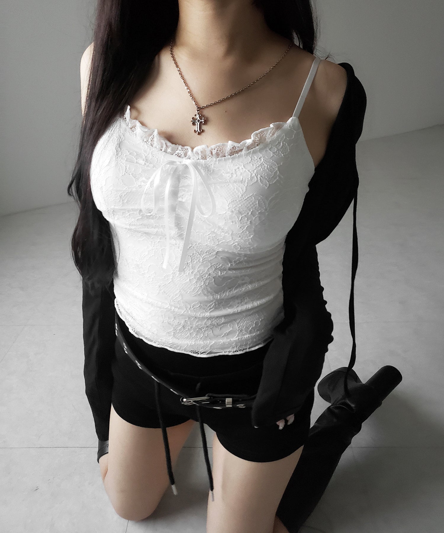 【 2color 】フロントリボンレースレイヤードキャミソール / front ribbon lace layered camisole