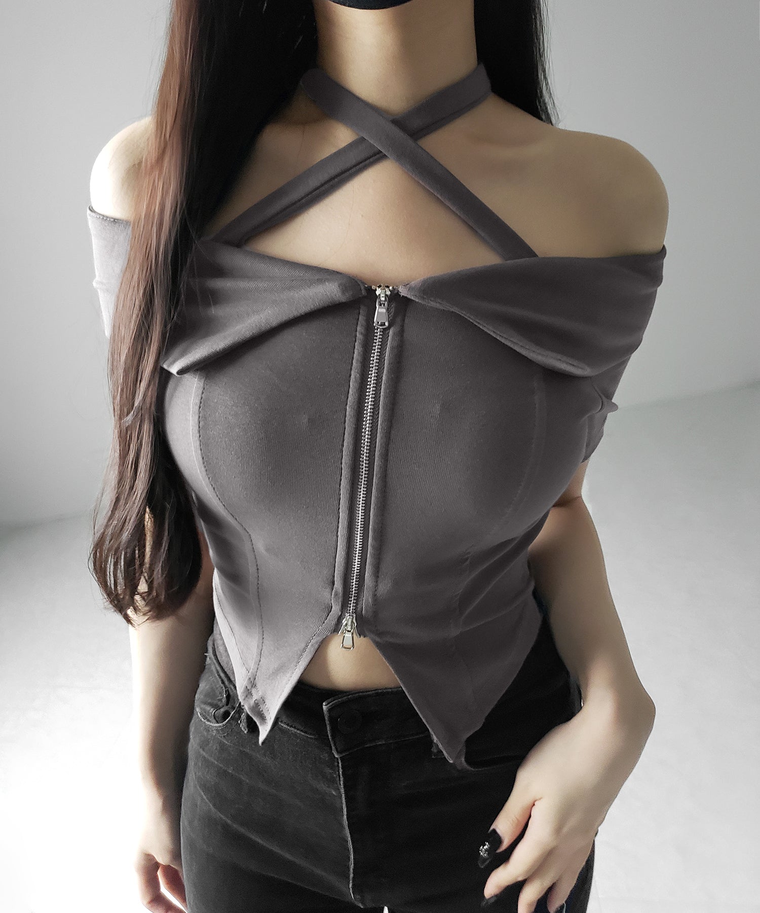 ダブルジップクロスネックオフショルTシャツ / double zip cross neck off shoulder T-shirt