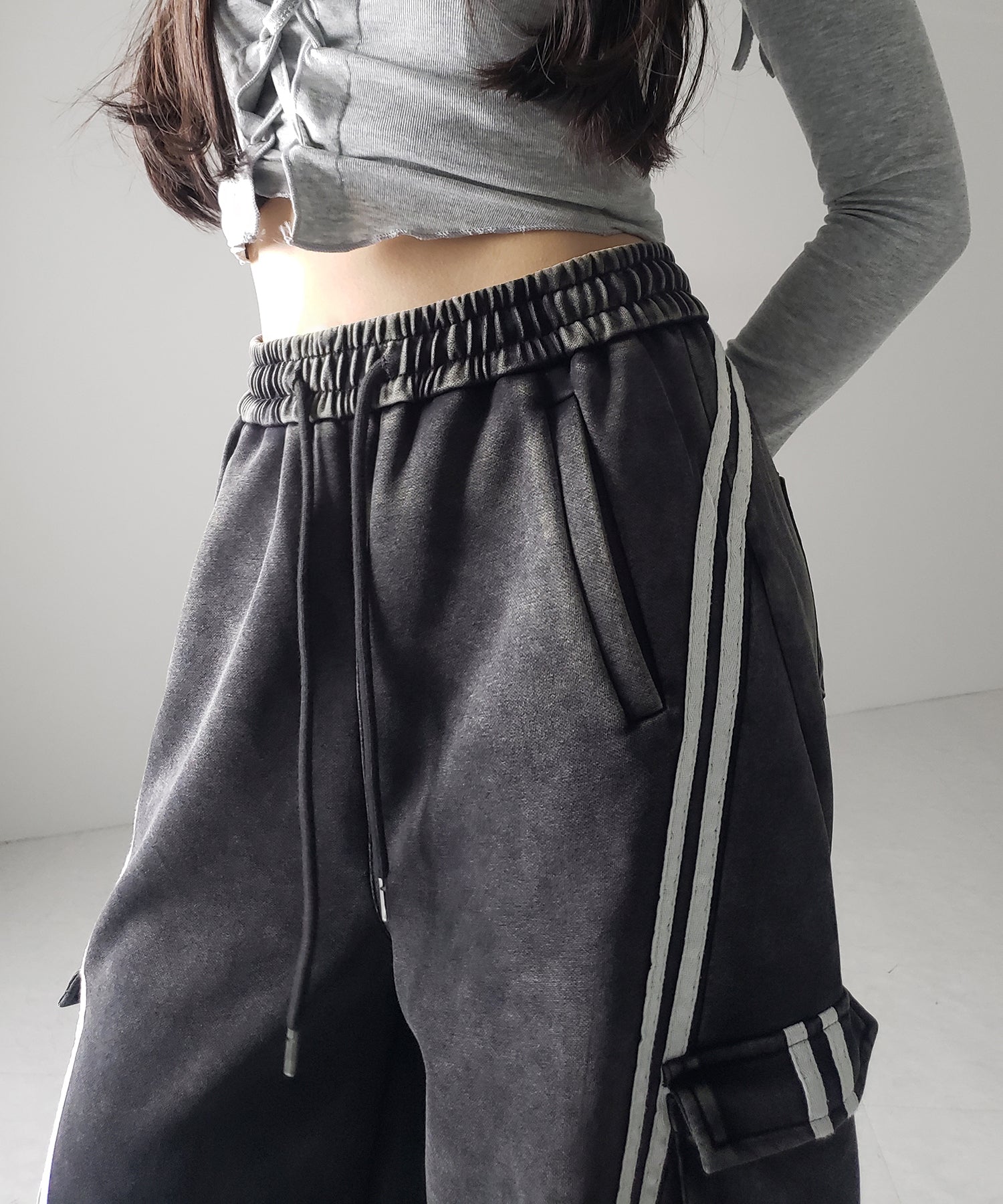 【 裾絞り可能2WAY 】ピグメントヴィンテージサイドラインタックワイドスウェットパンツ / pigment vintage sideline tuck wide sweatpants