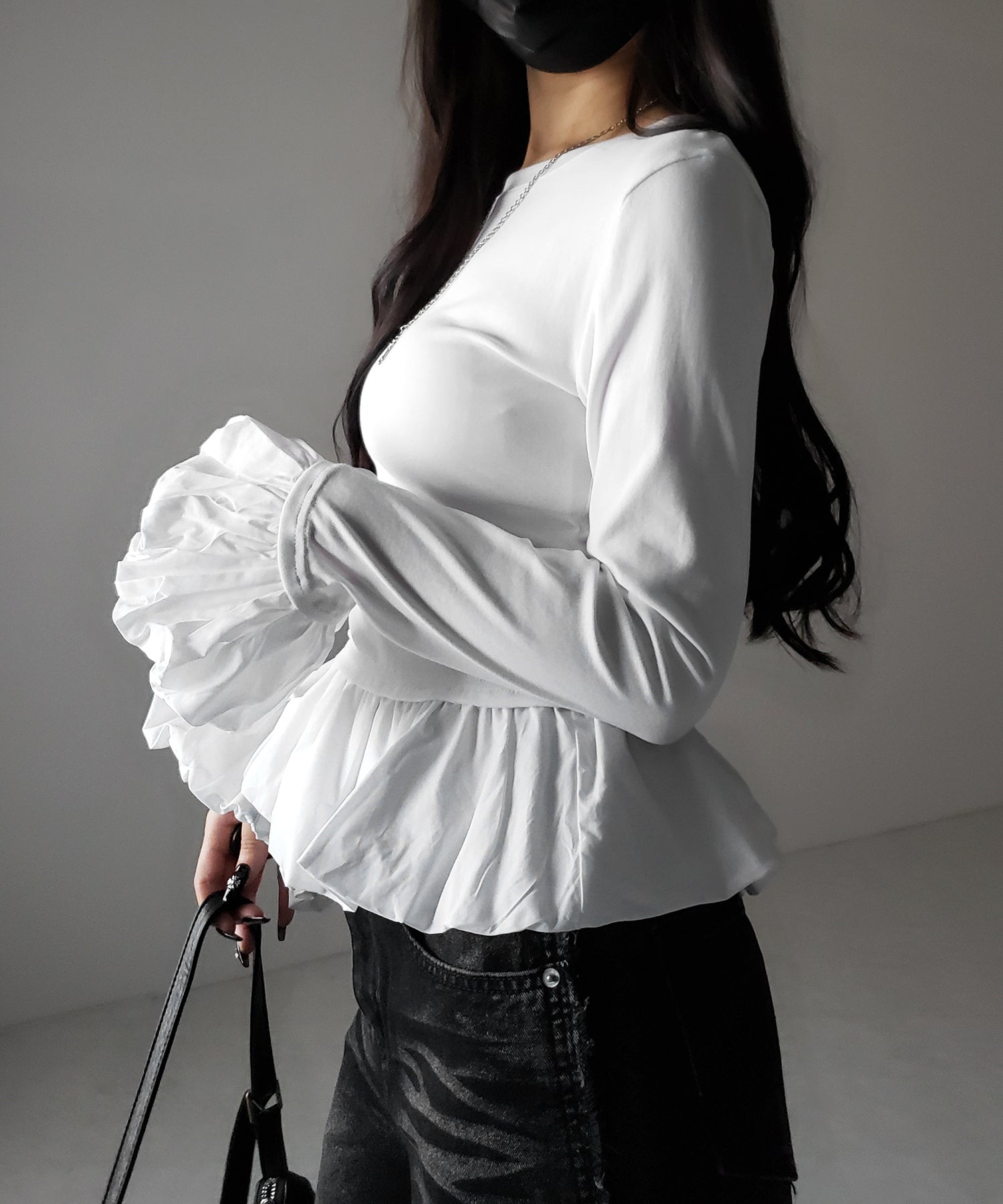 【 2color 】裾バルーンフリルカットソートップス / hem balloon frill cutsew tops