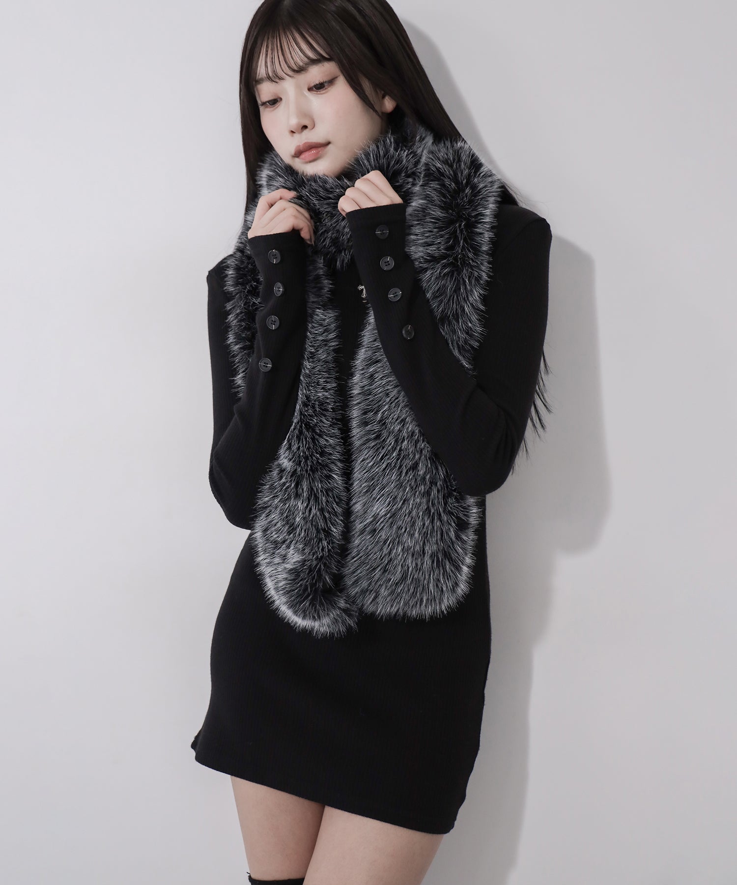 フェイクファーボリュームロングマフラー / fake fur volume long muffler
