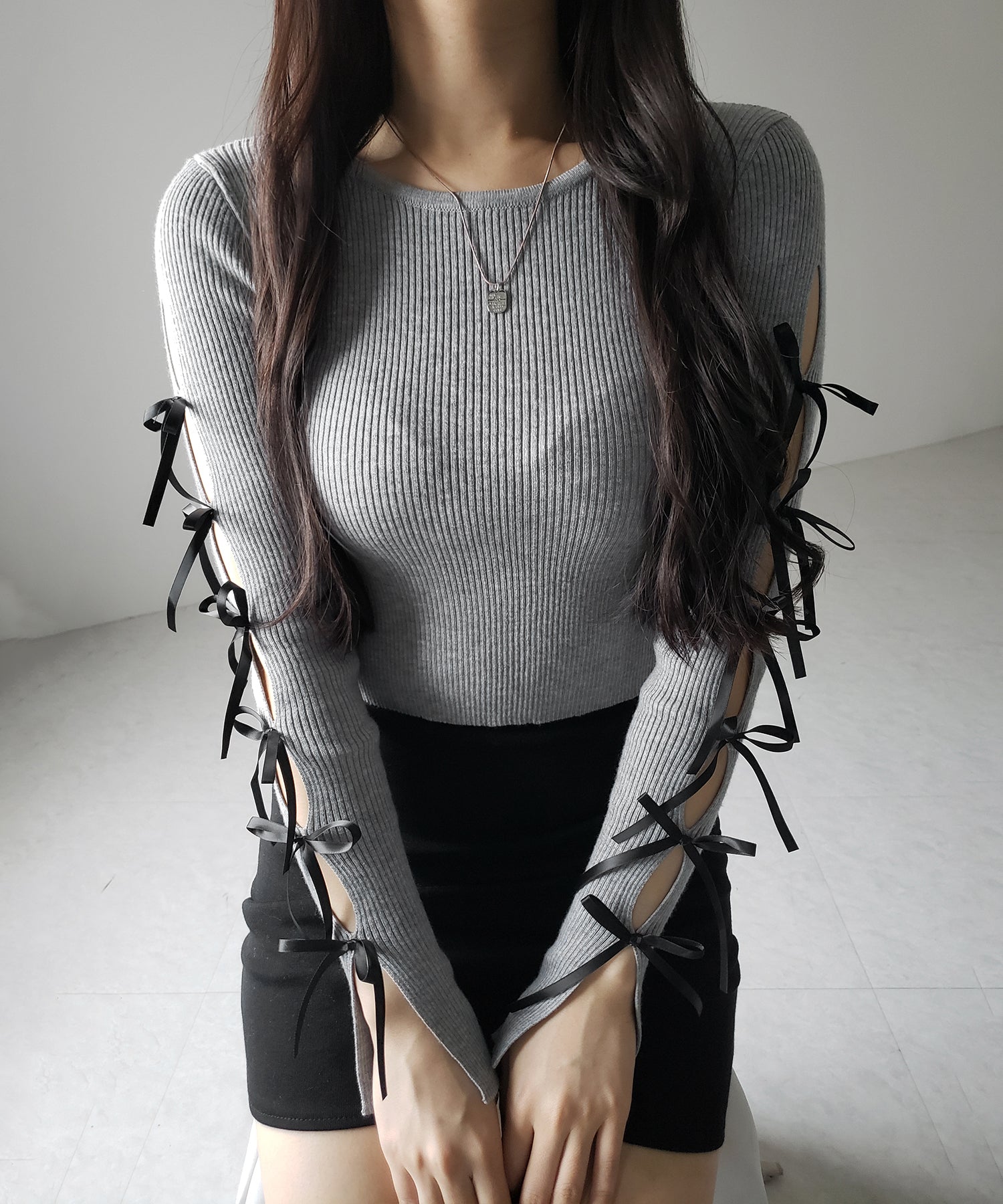 【 2color 】カットアウトリボンショートリブニット / cut out ribbon short rib knit
