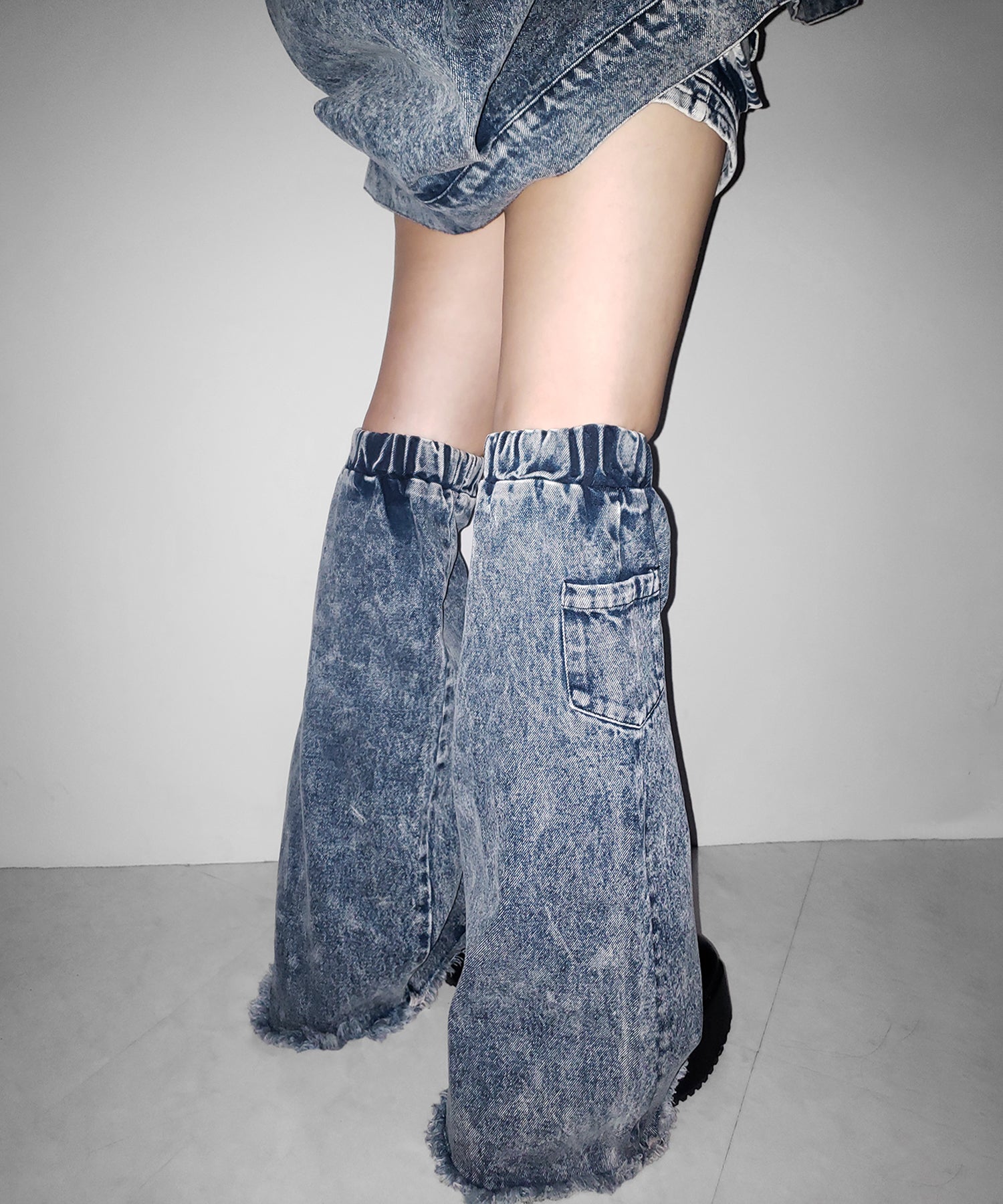 【 セットアップ着用可能 】ヴィンテージケミカルブリーチデニムレッグカバー / vintage chemical bleach denim leg cover