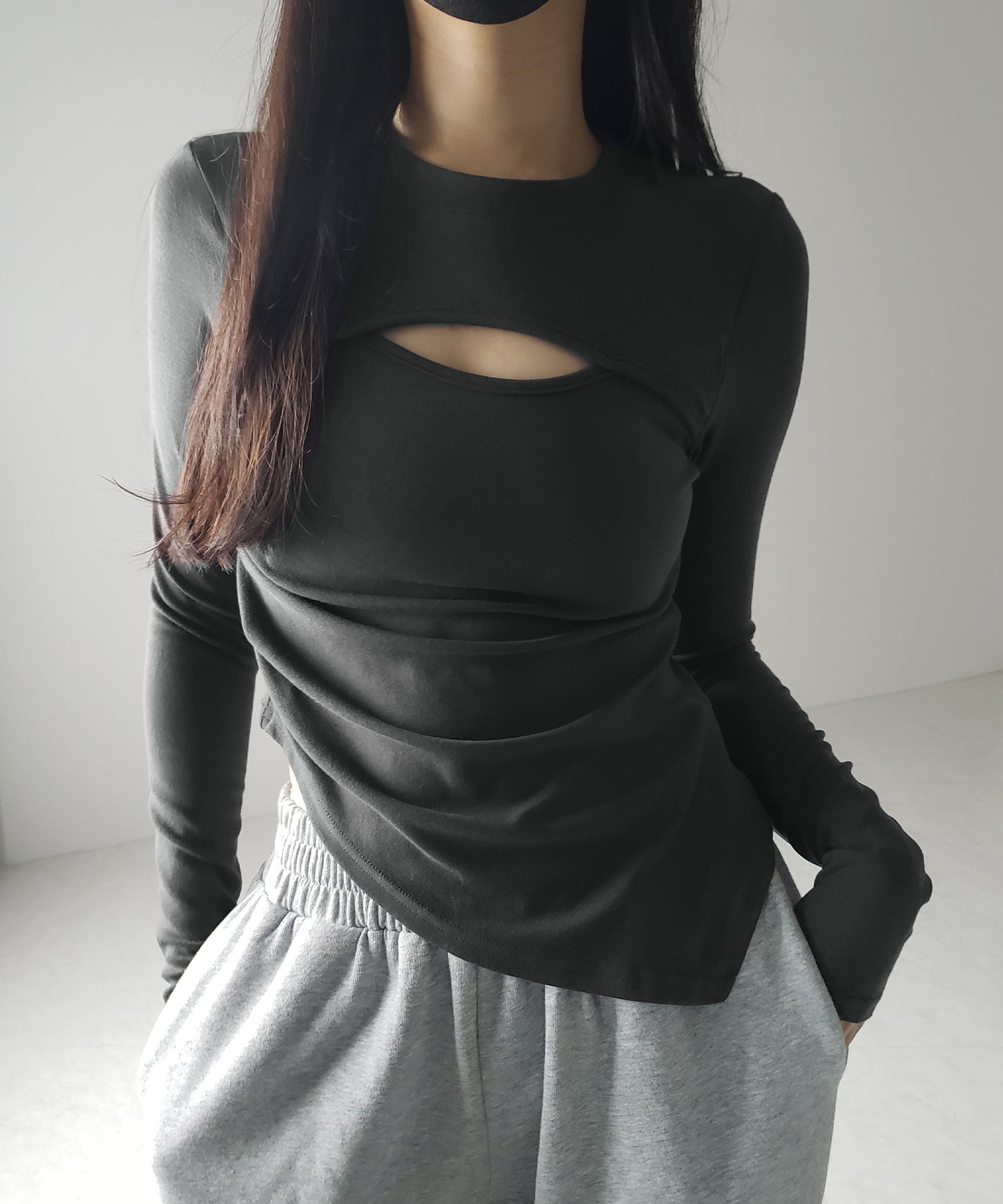 【 3color 】カットアウトサイドシャーリングアシンメトリートップス / cut-out side shirring asymmetry tops