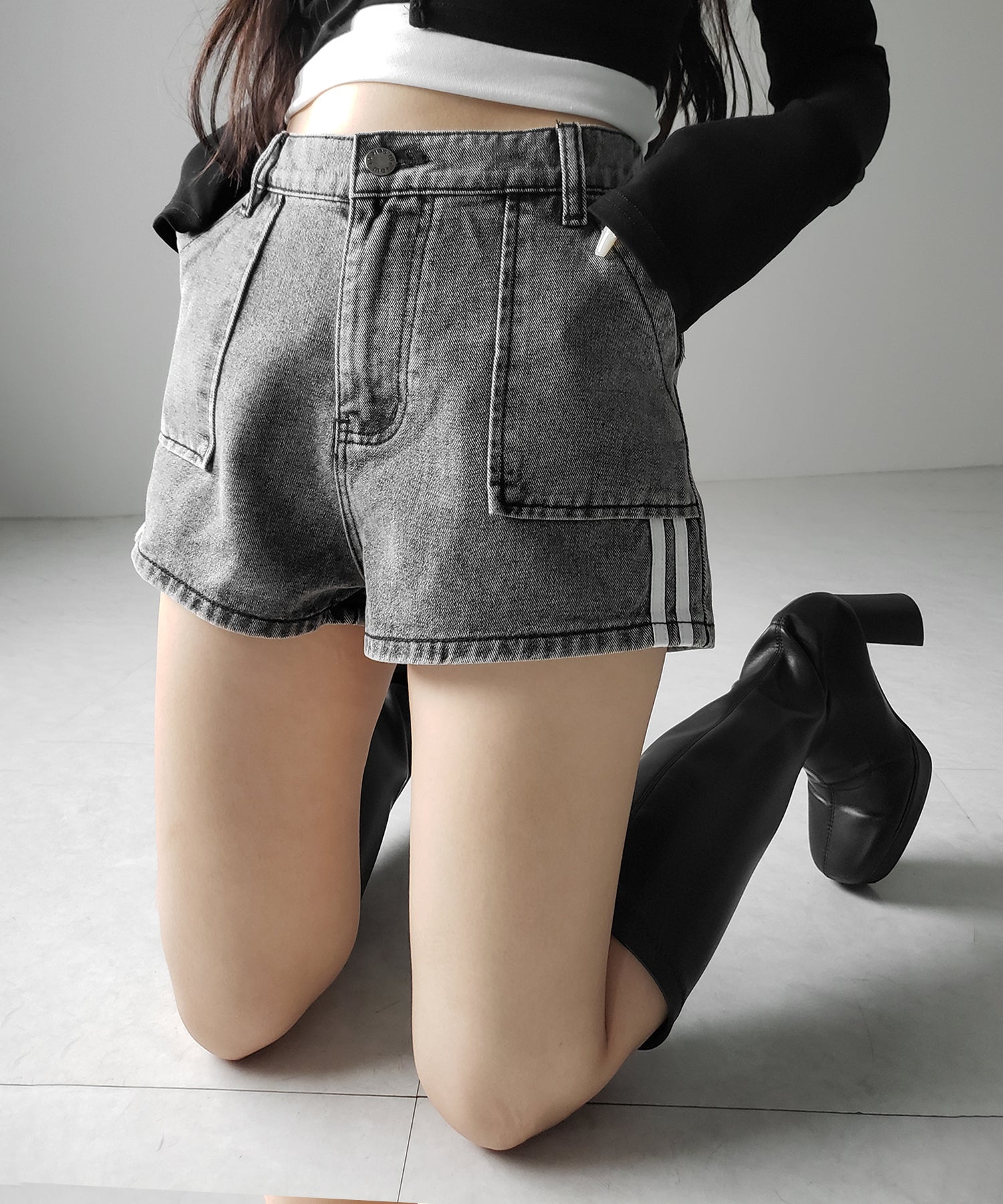 【 2color 】サイドラインハイウエストデニムショートパンツ / sideline highwaist denim short pants