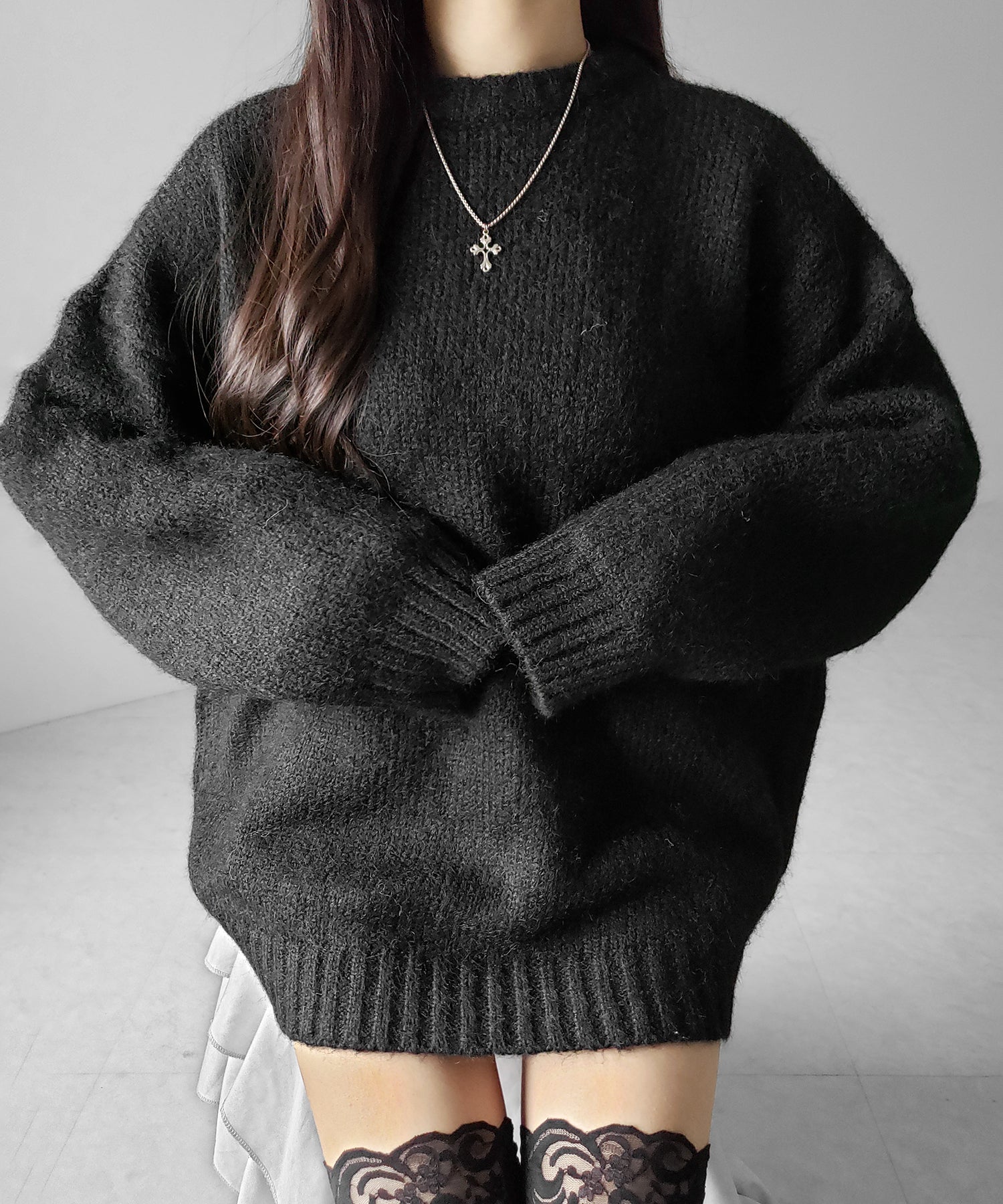 オーバーサイズフラッフィーニットプルオーバー / oversize fluffy knit pullover