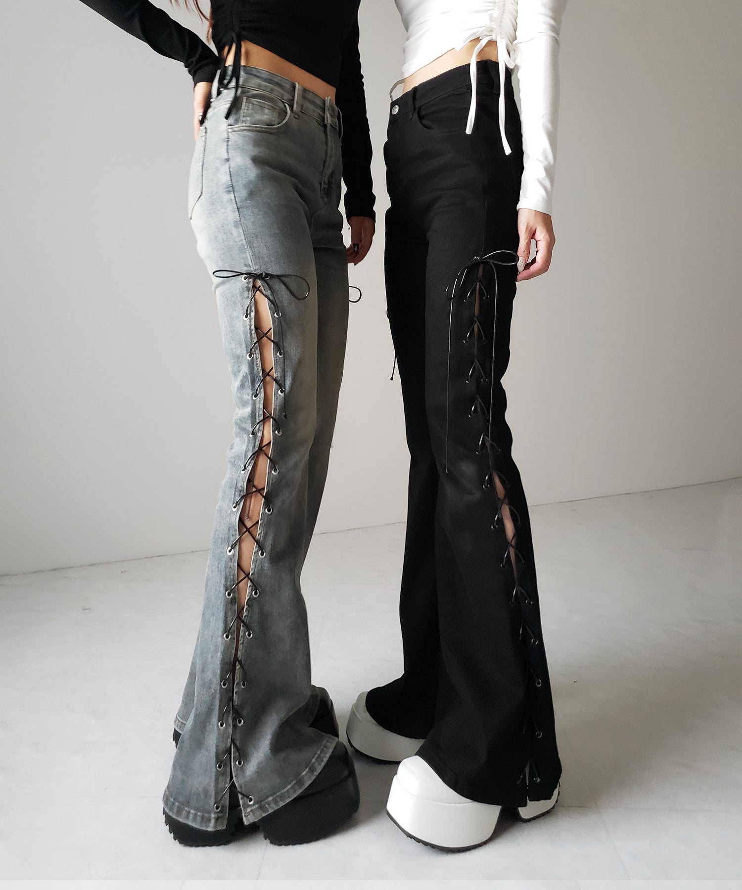 レースアップカットアウトストレッチフレアデニム / lace up cutout stretch flare denim