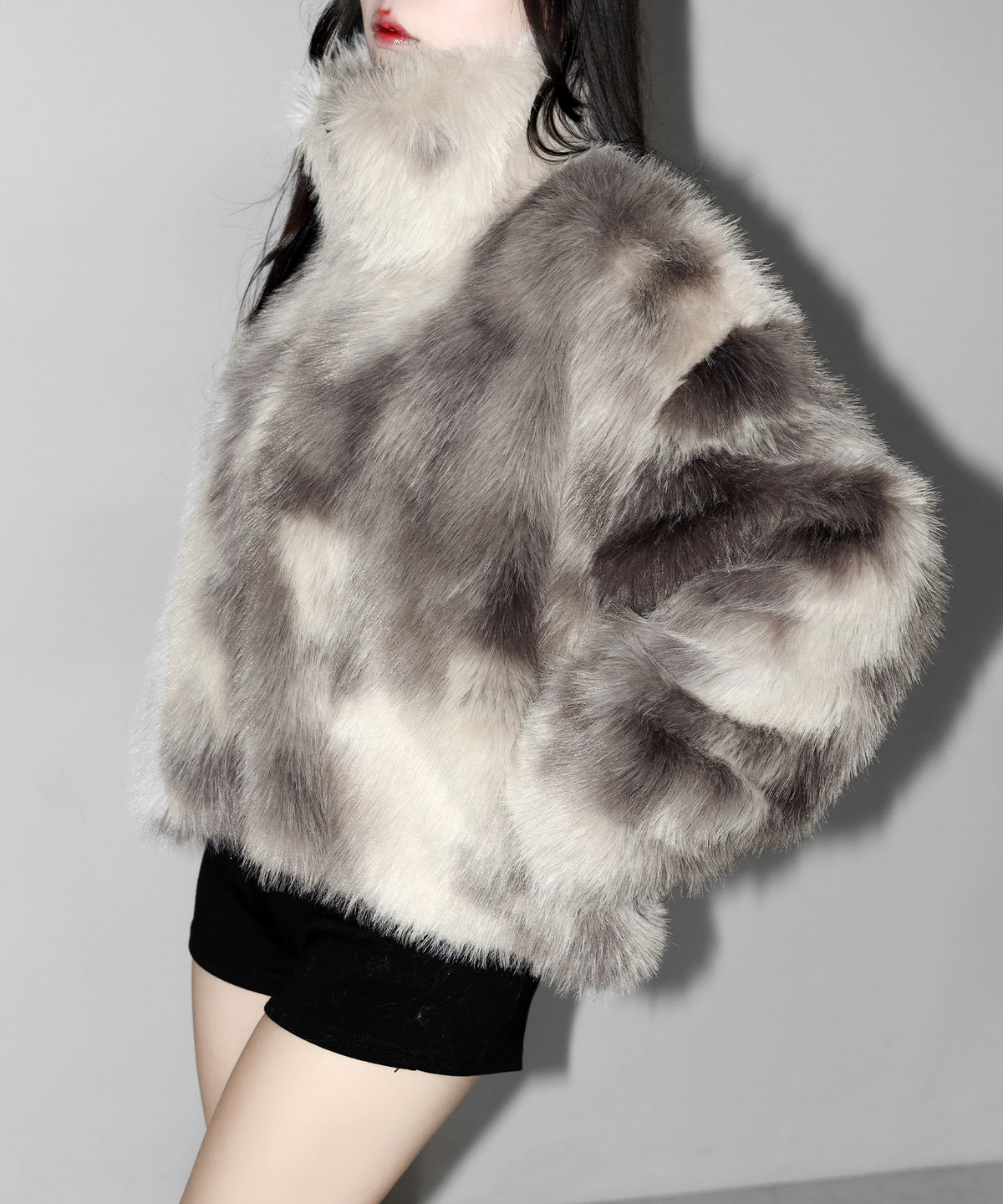 ダブルジップスタンドカラーニュアンスファージャケット / double zip stand collar nuance fur jacket