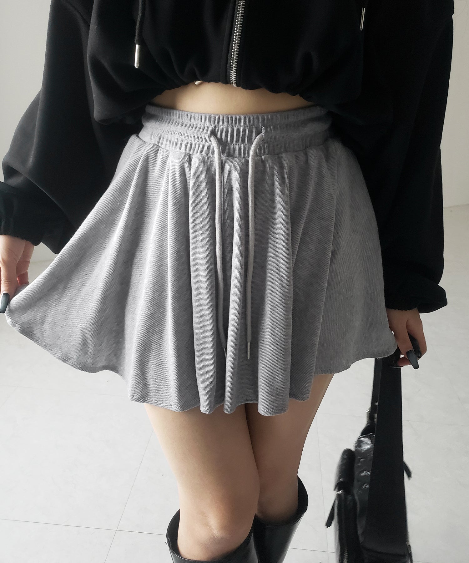 【インナーパンツ裏地付 】ハイウエストカットフレアミニスカート / High waist cut flare mini skirt