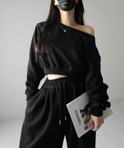 【 セットアップ 】ワンショルダーショートスウェットトップス + タックワイドパンツ SET / off shoulder short sweat tops & tack wide pants SET