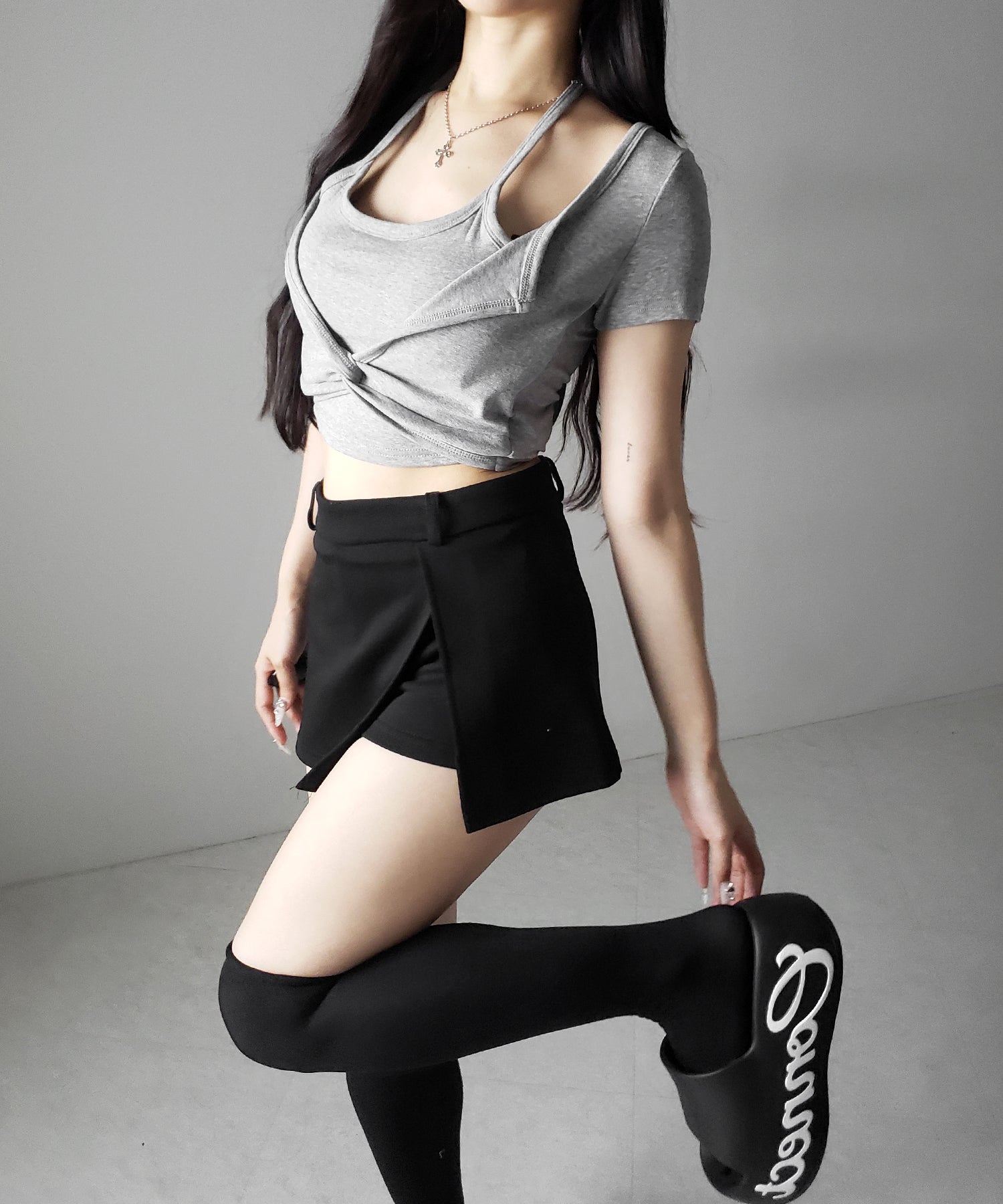 ホルターネックレイヤードショートぴちTシャツ / halter neck layered short pichi T-shirts