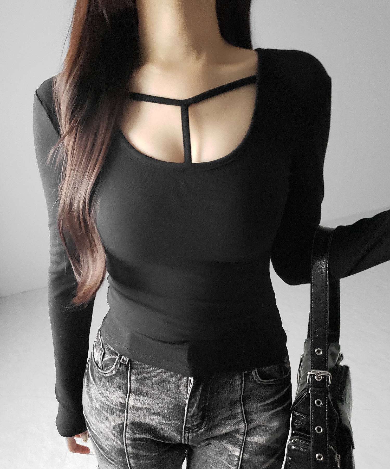 【 裏起毛 】カットアウトストラップスリムカットソートップス / cutout strap slim cutsew tops