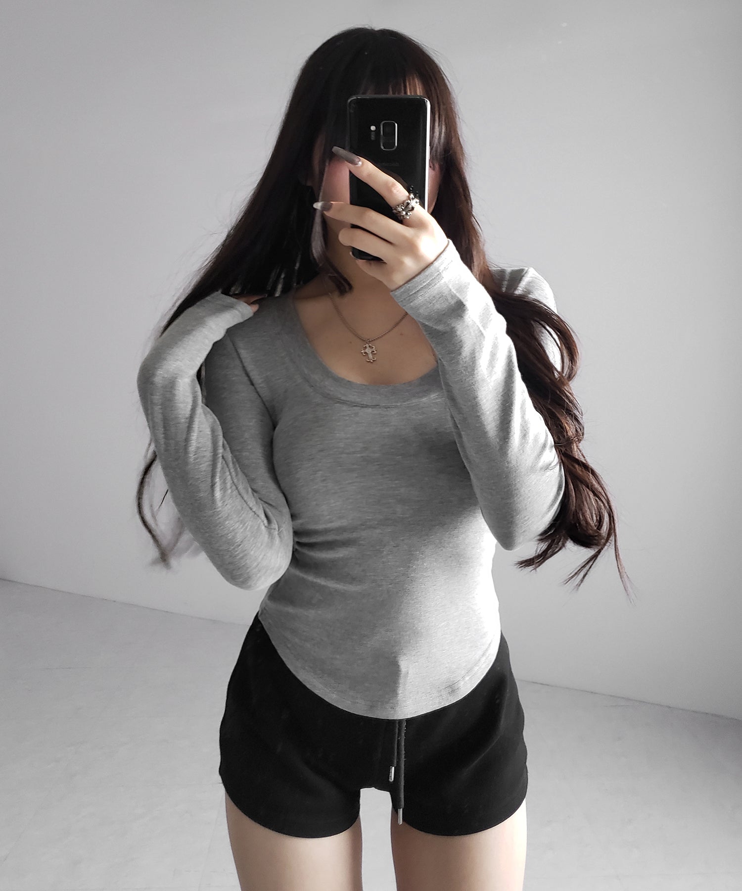 UネックスーパーフィットスリムロンT / U-neck super fit slim long sleeve T-Shirt